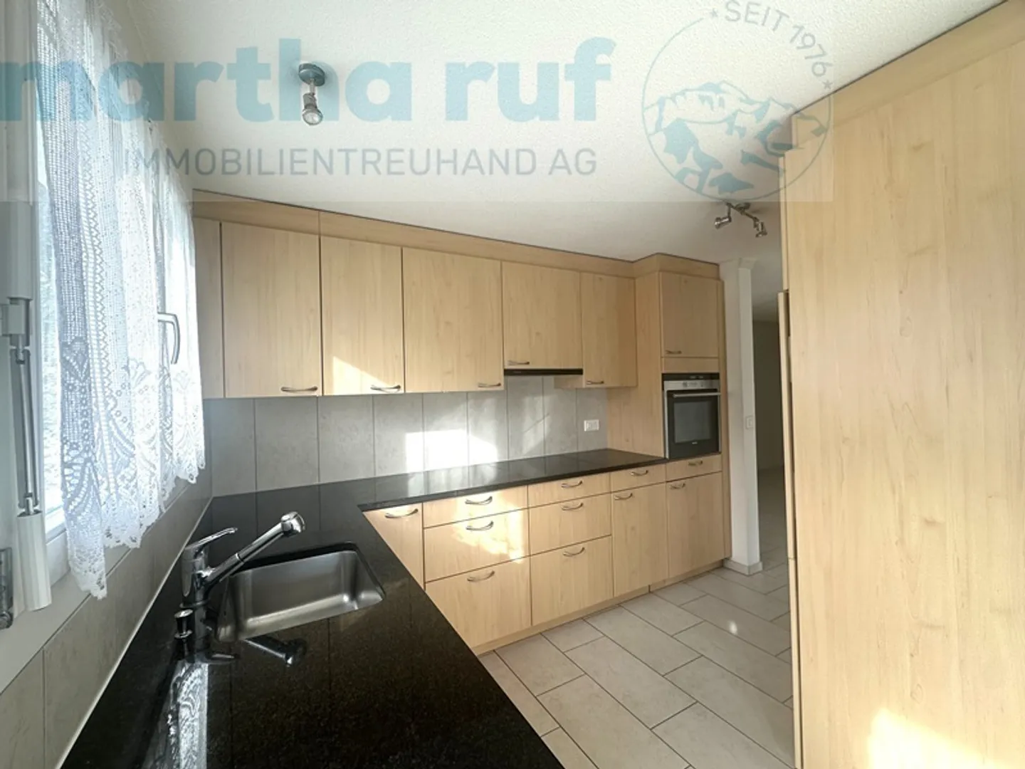 Appartamento attraente di 3,5 stanze sull'Aare con una vista panoramica mozzafiato delle montagne - Foto 5 di 16