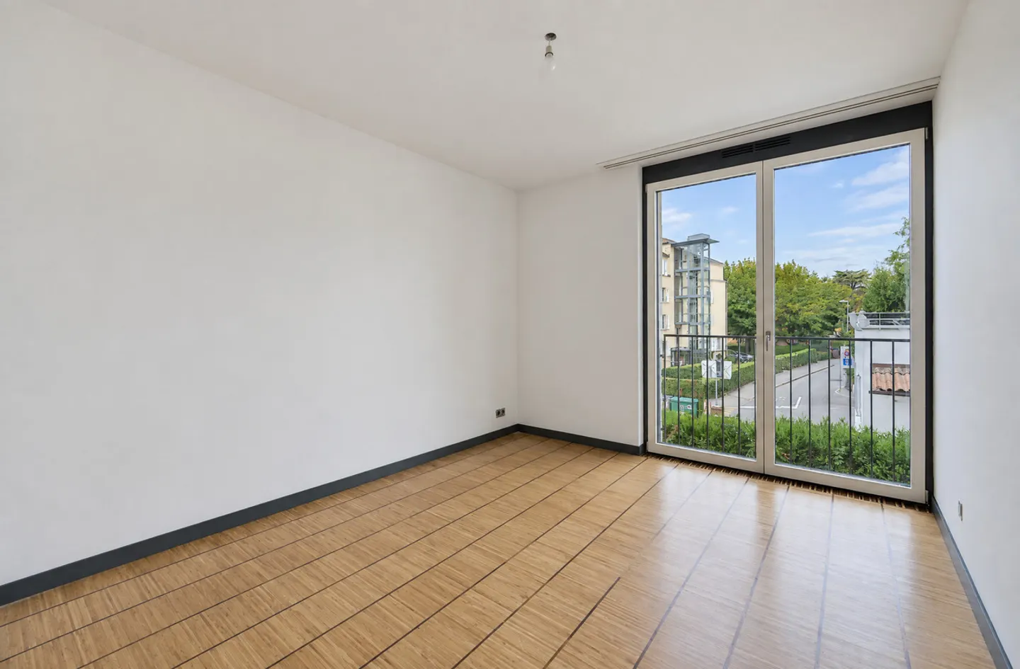 Spacious Apartment in Pully - Photo 11 of 13
