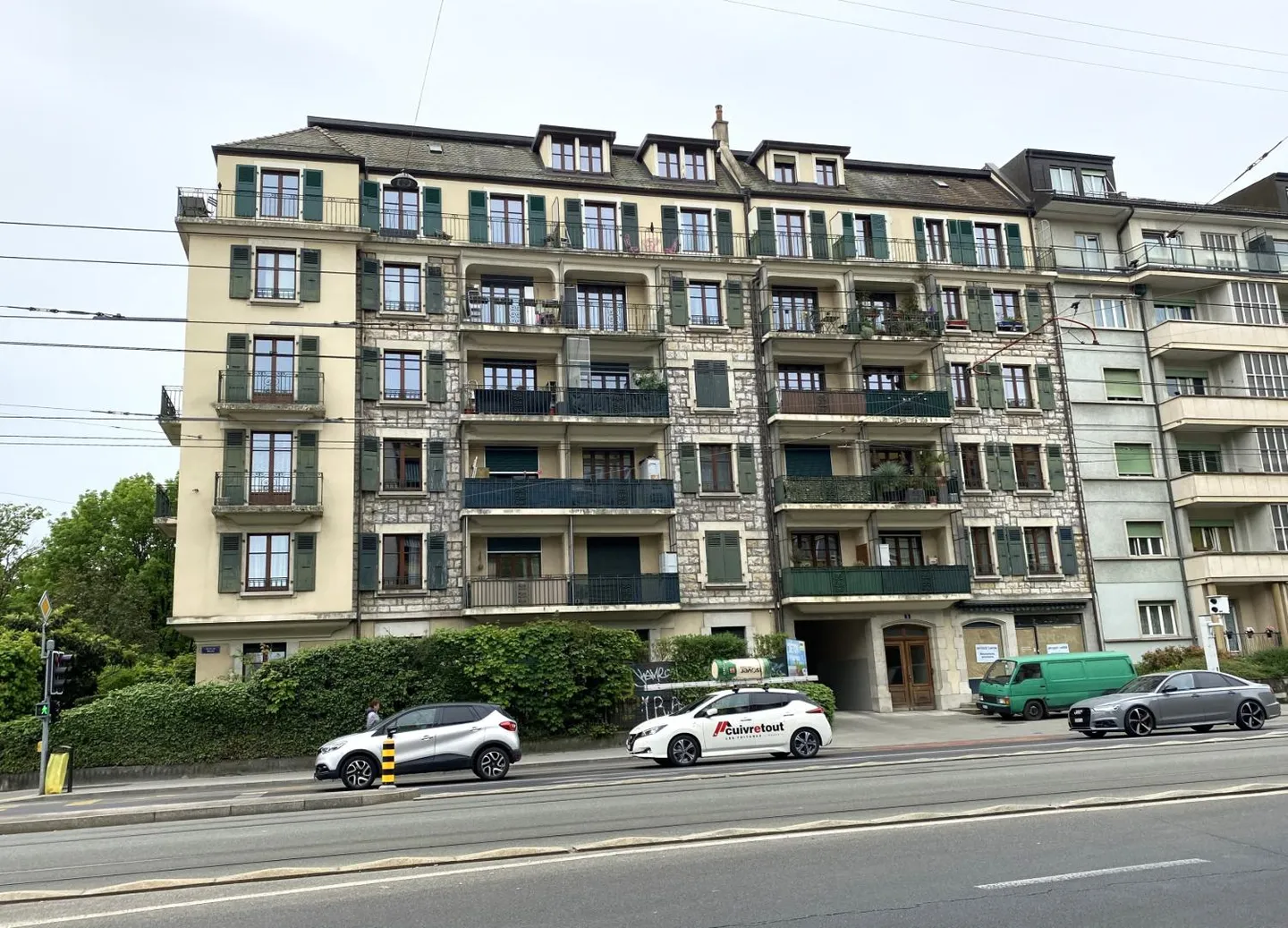 Apartment with 3 rooms and balcony in Servette - Photo 1 of 5