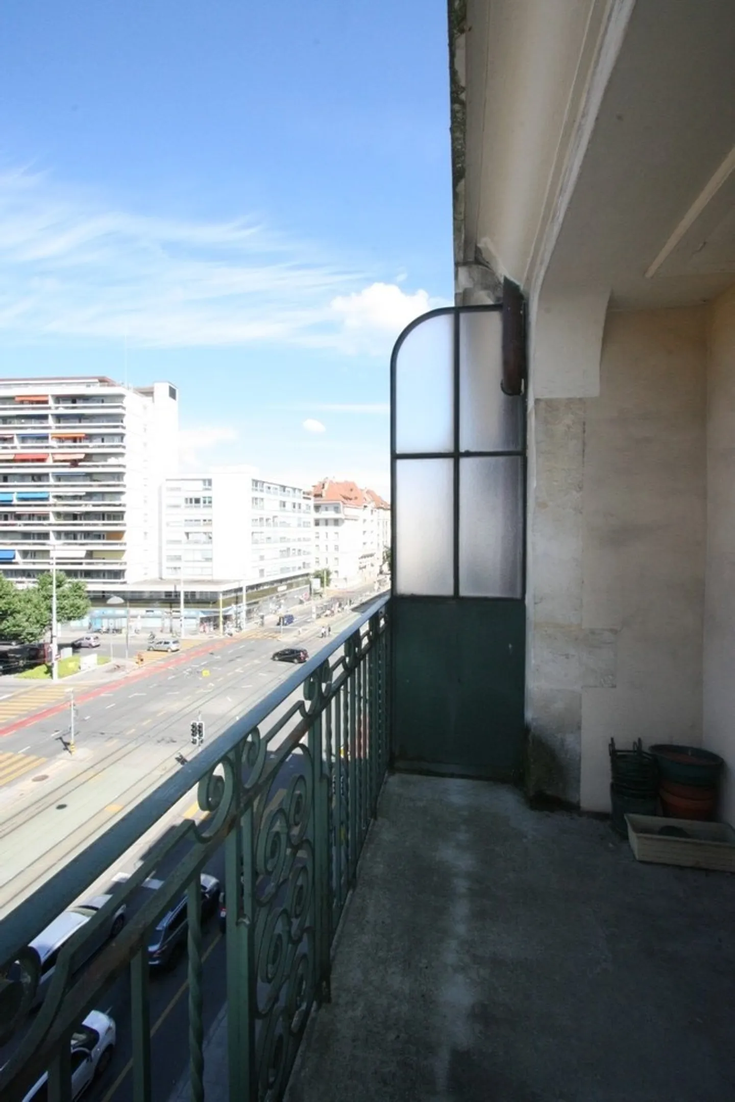 Apartment with 3 rooms and balcony in Servette - Photo 5 of 5