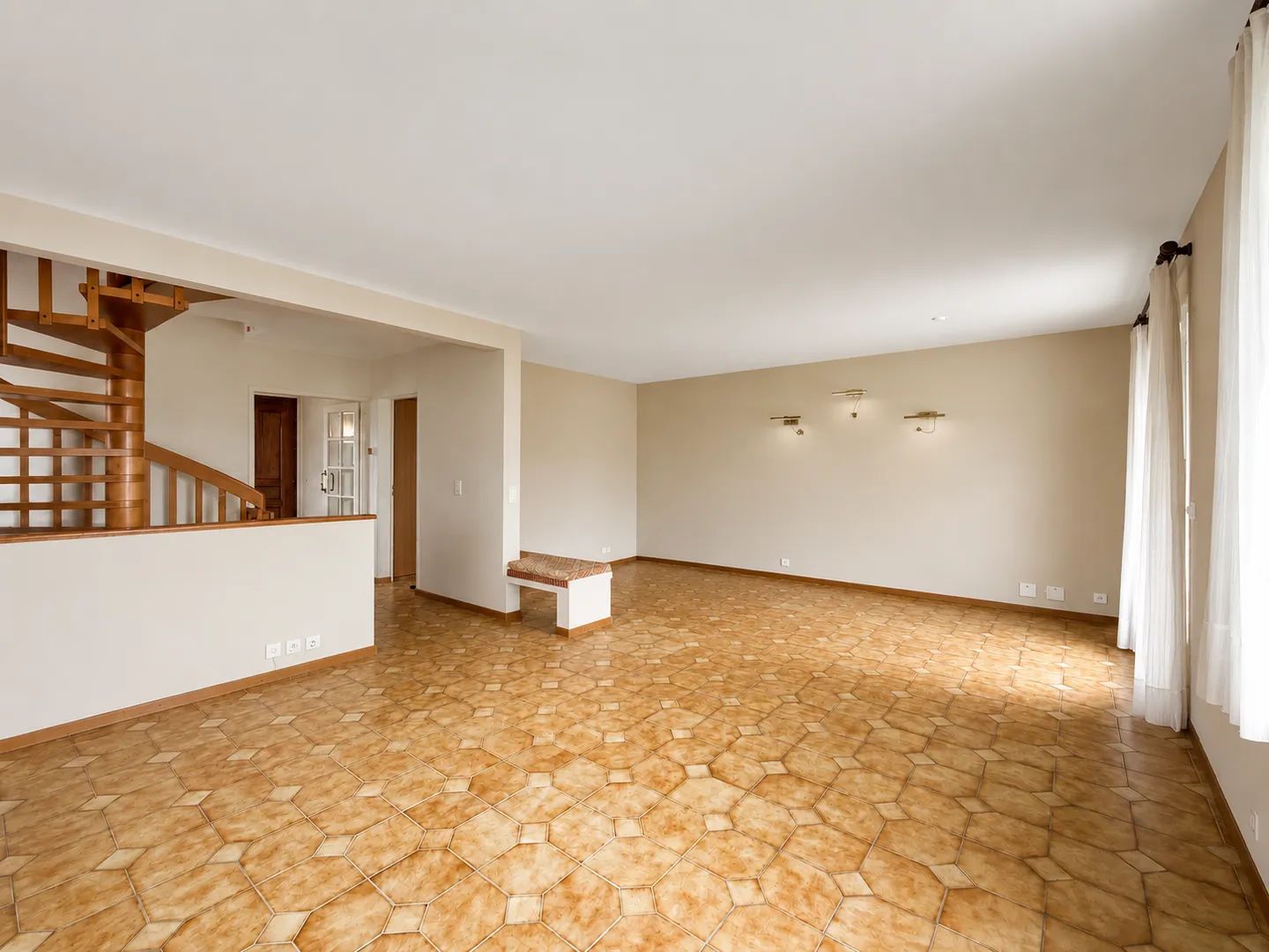 Familienhaus in ruhiger Lage - Großes Potenzial in Commugny - Foto 1 von 4
