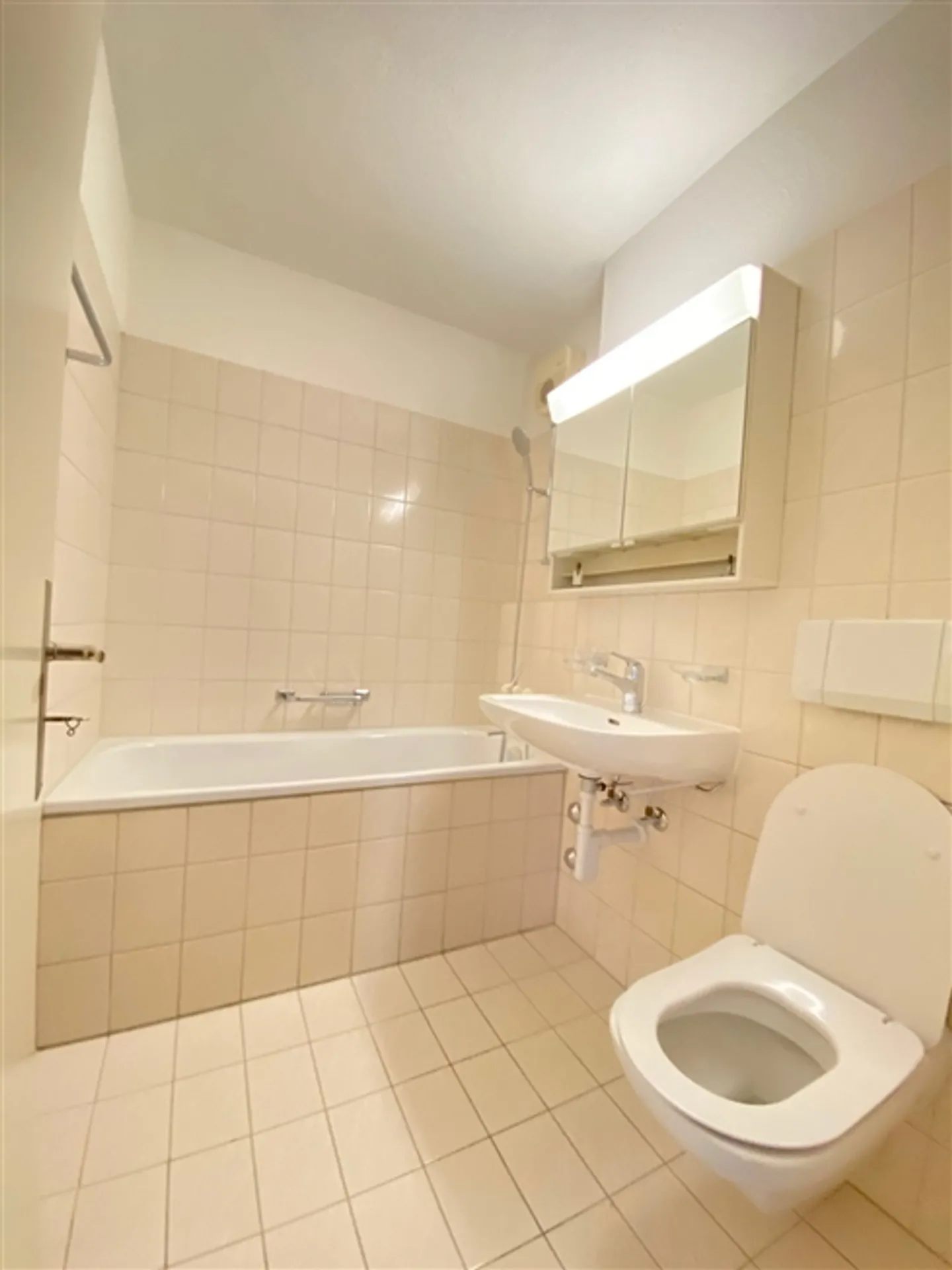 Concediti una nuova casa a Wittikon! - Foto 4 di 11