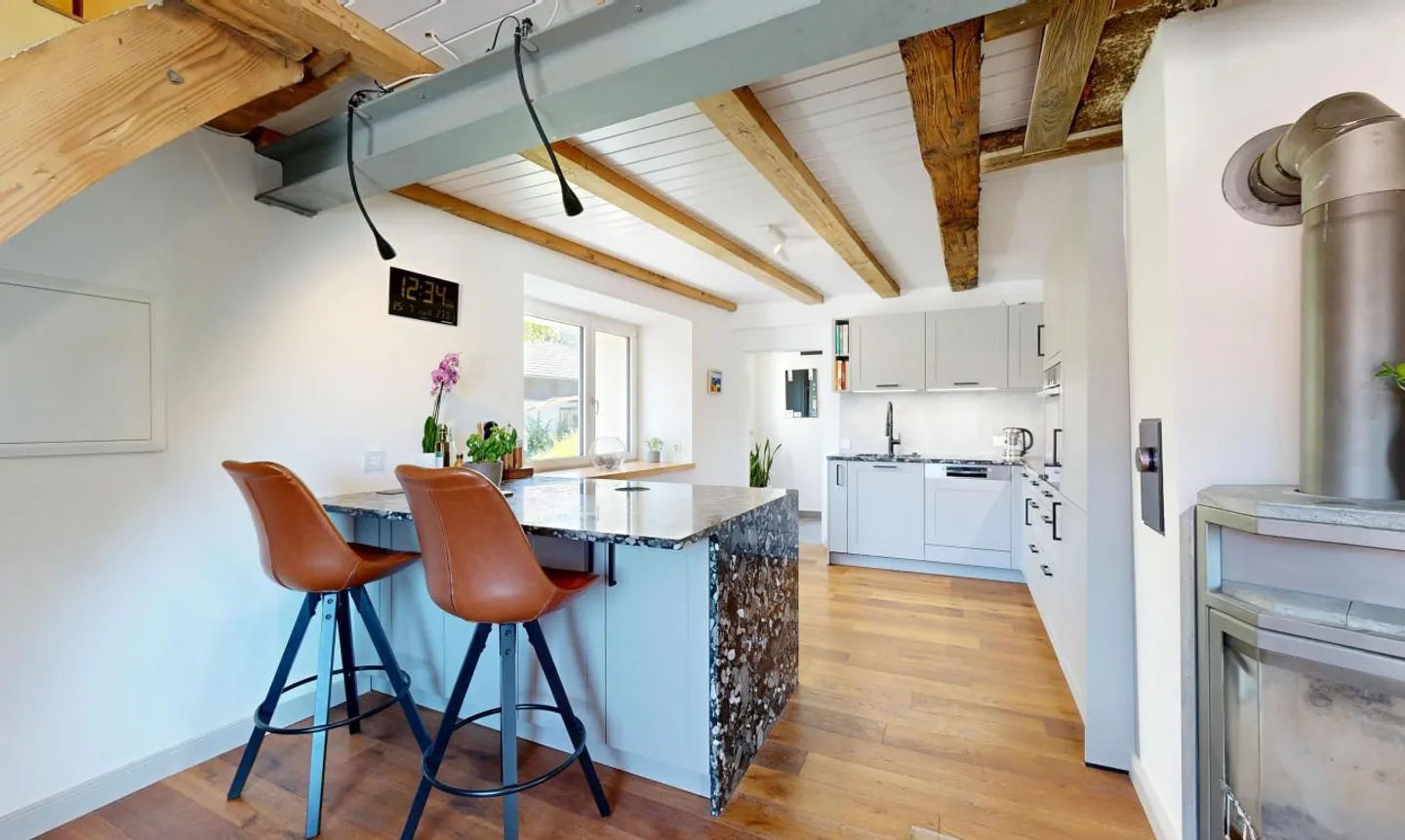 «Einfamilienhaus mit grosszügigem Garten und Einliegerwohnung» - Foto 4 von 13