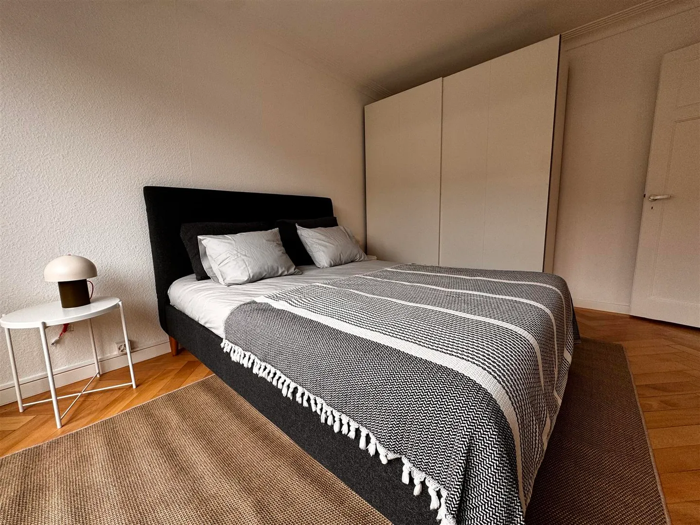 Furnished apartment for rent - Photo 3 of 7