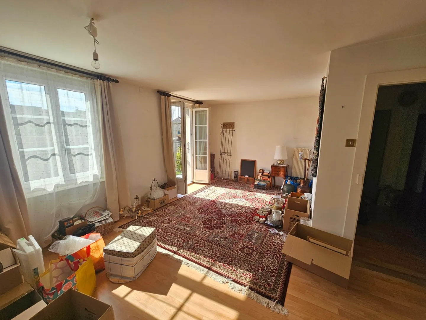 Row house for sale - Photo 4 of 13