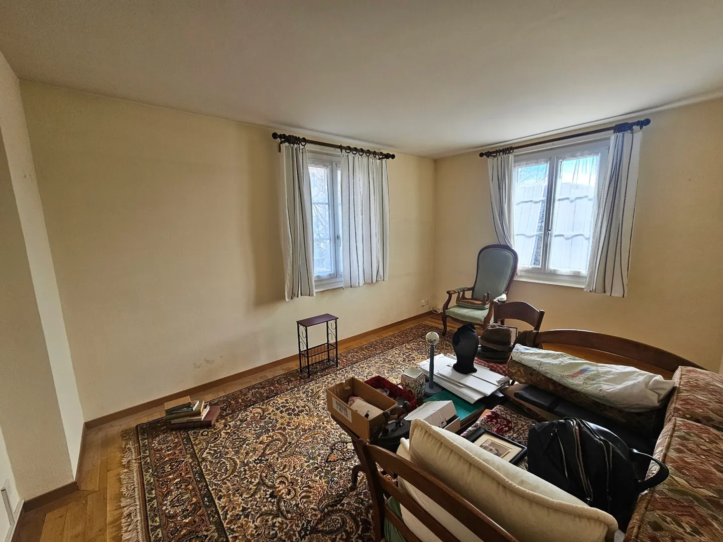 Row house for sale - Photo 10 of 13