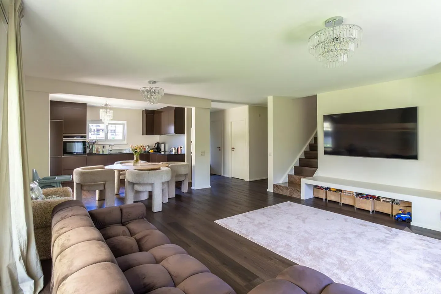 Renovierte 6,5-Zimmer-Villa mit unabhängigem Studio und großem Garten - Foto 10 von 30