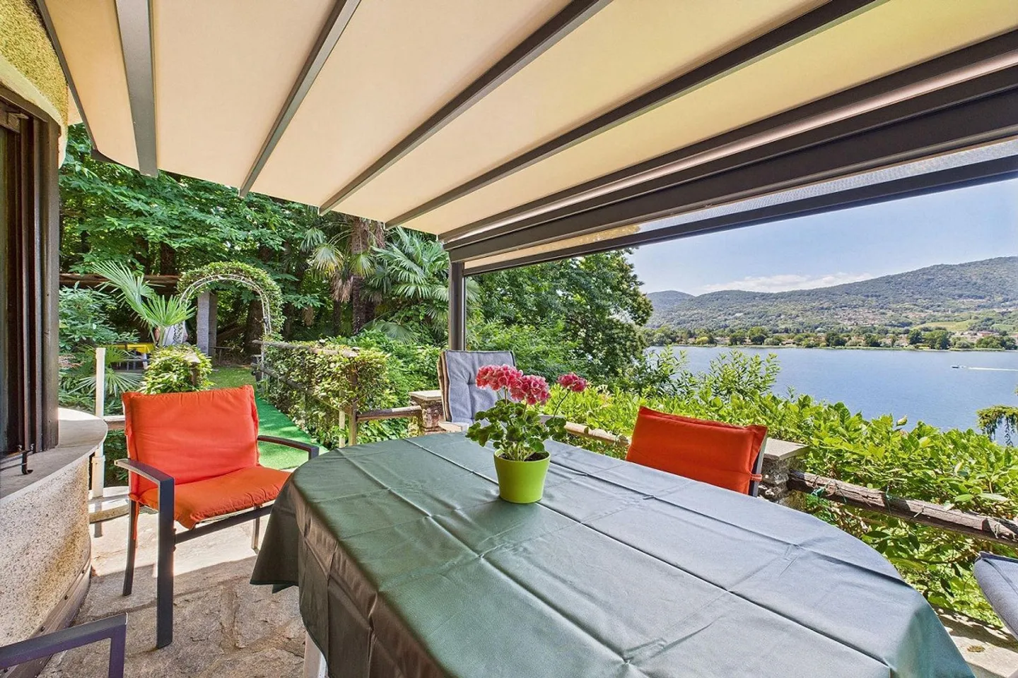 La maison de rêve au bord du lac, comme dans un conte de fées - Quai privé ! - Photo 4 sur 13