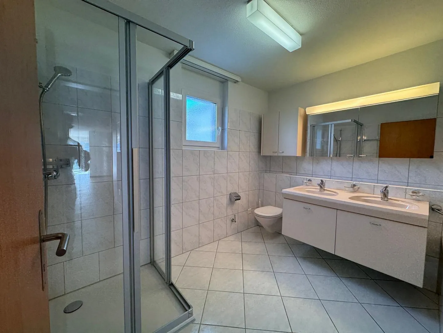 grosszügige Wohnung an ruhiger Lage zu vermieten - Foto 5 von 7