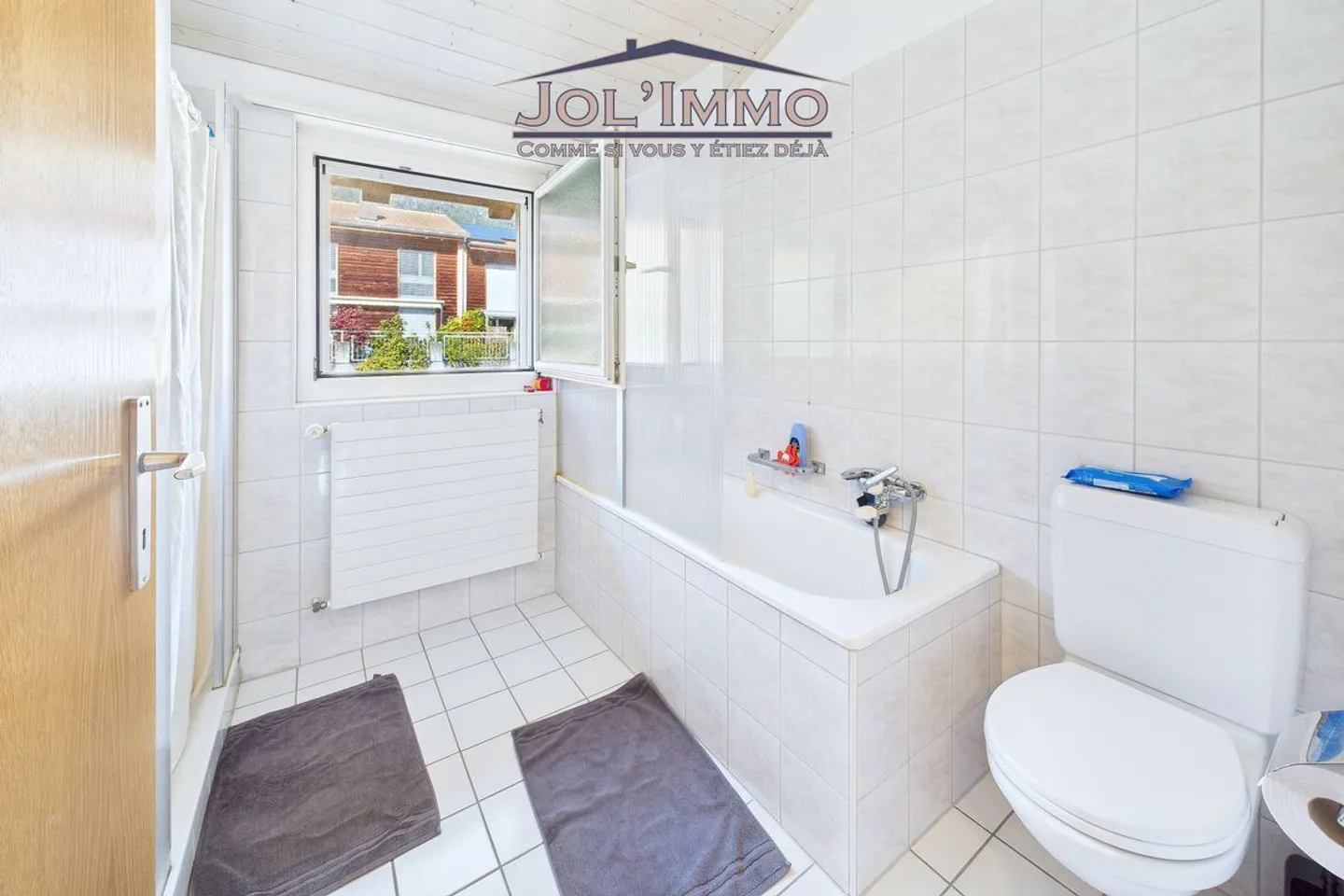 Haus mit Panoramablick und Wohlfühlbereichen in Moutier - Foto 11 von 13