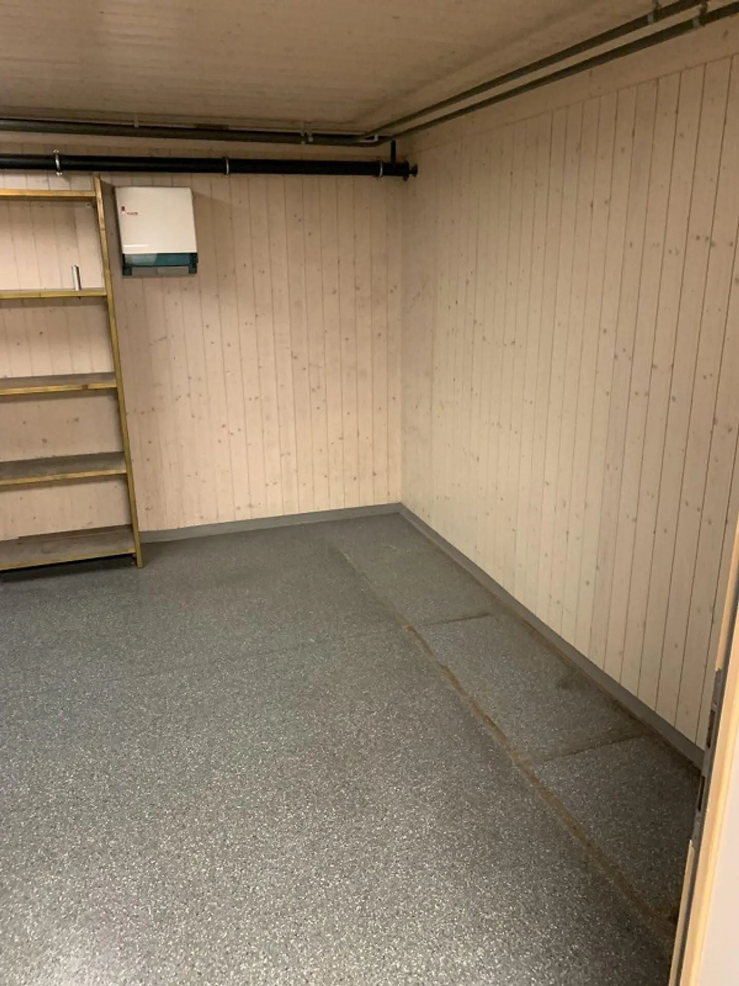 Area di stoccaggio e logistica con carroponte e accettazione merci a Villme... - Foto 12 di 13