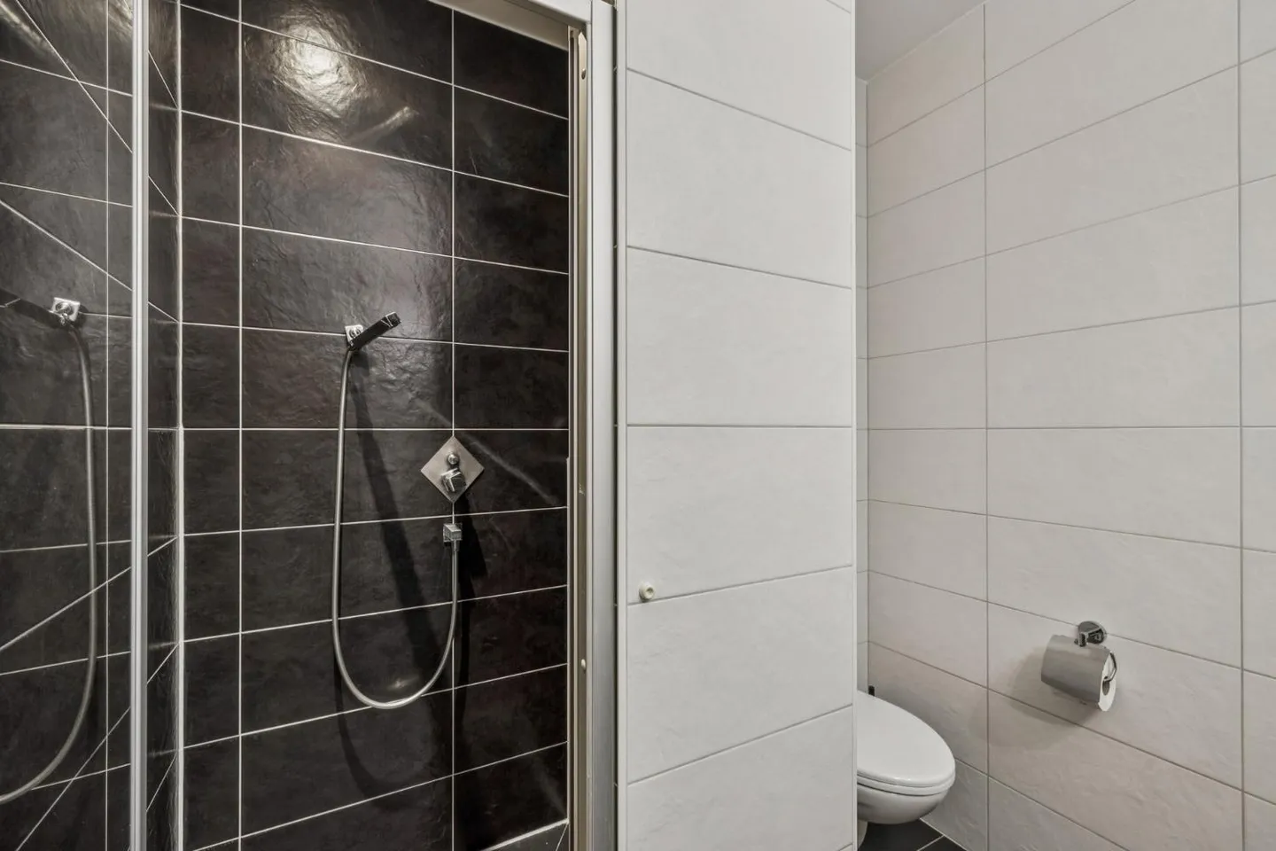 Appartamento moderno con terrazza - Foto 7 di 8