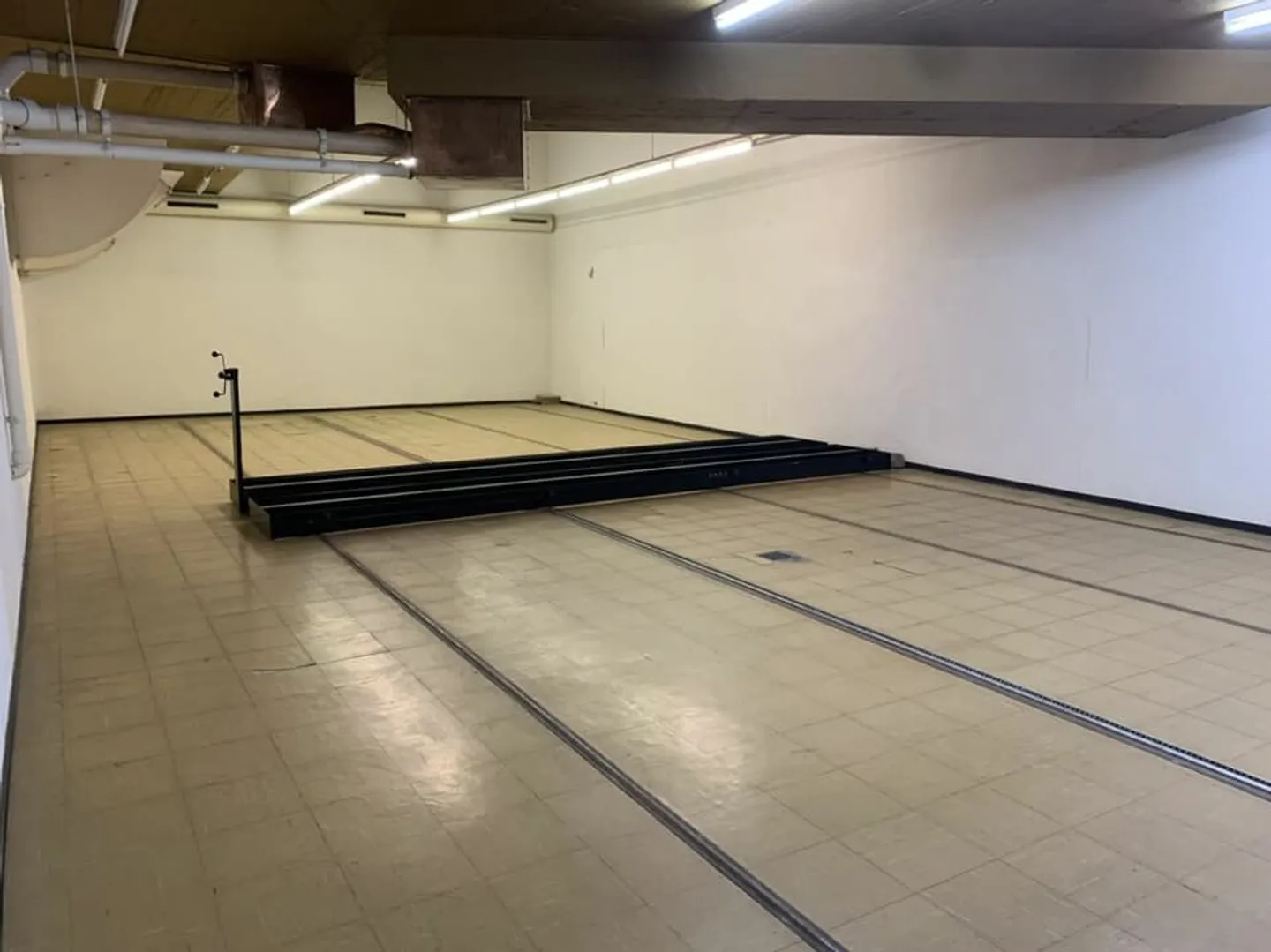 Espace commercial à Martigny - Photo 2 sur 3