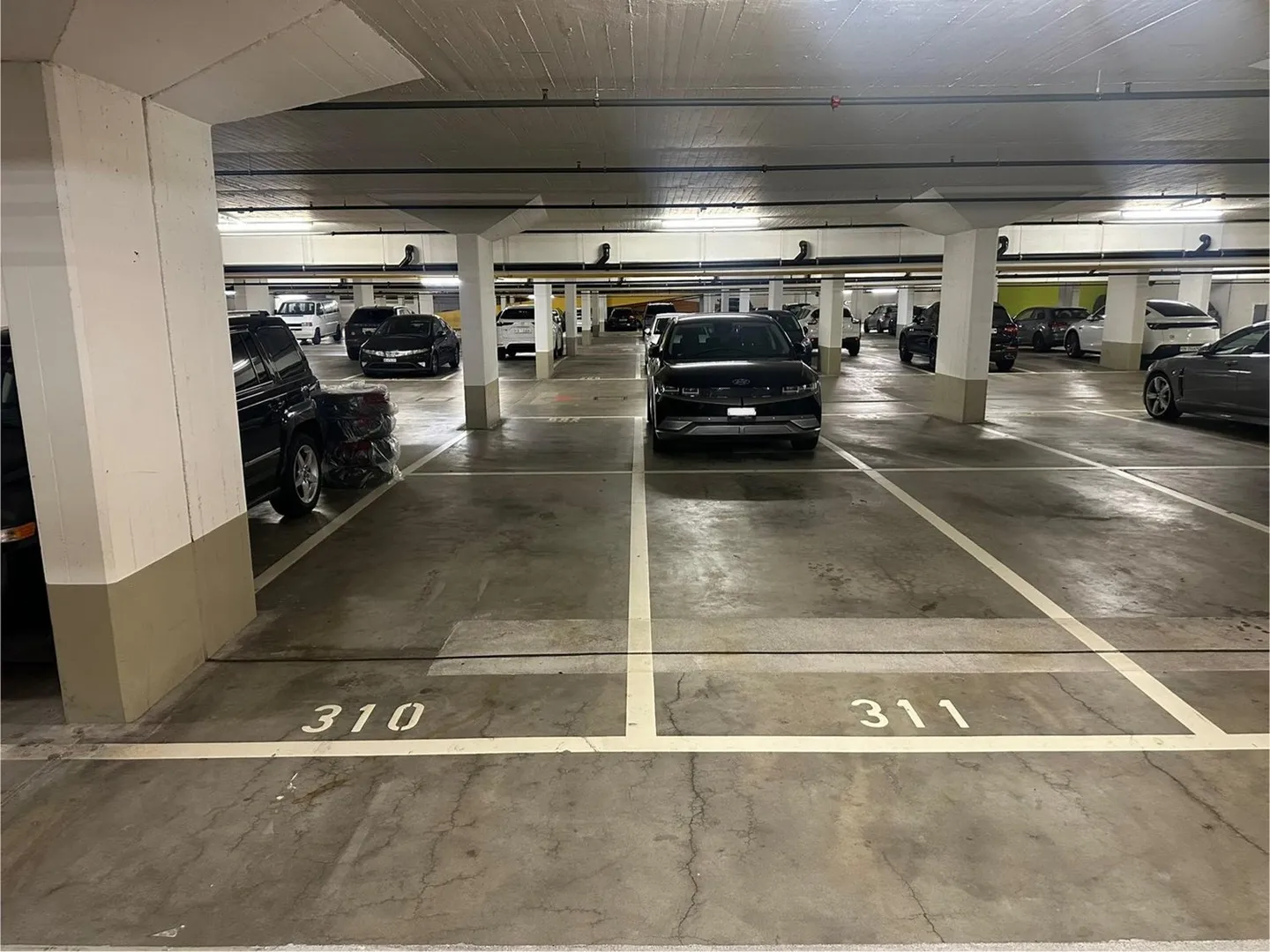 Place de parking souterrain à louer - Photo 1 sur 1