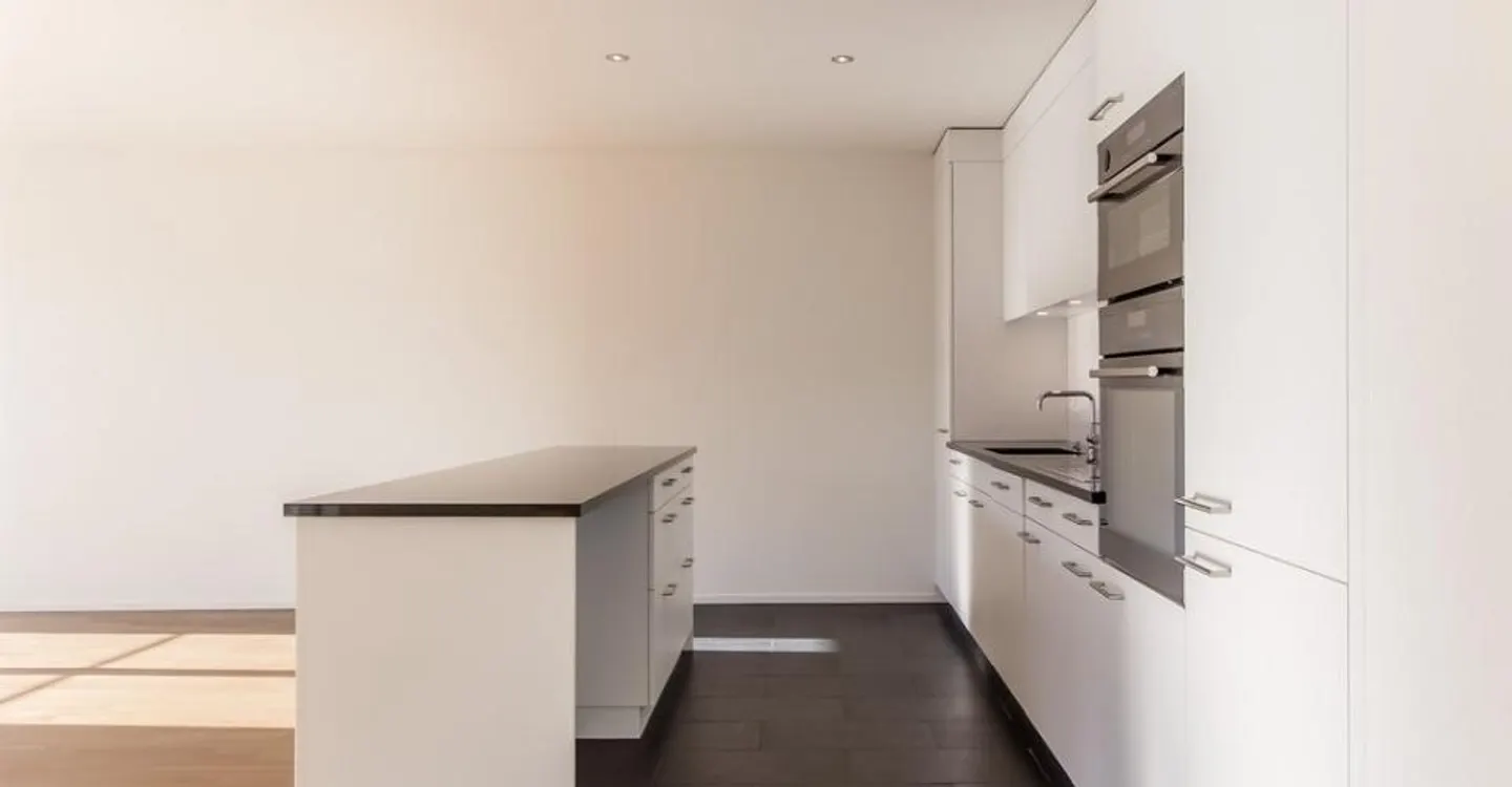 Light-flooded 3.5-room apartment for a cozy feeling. - Photo 2 of 7