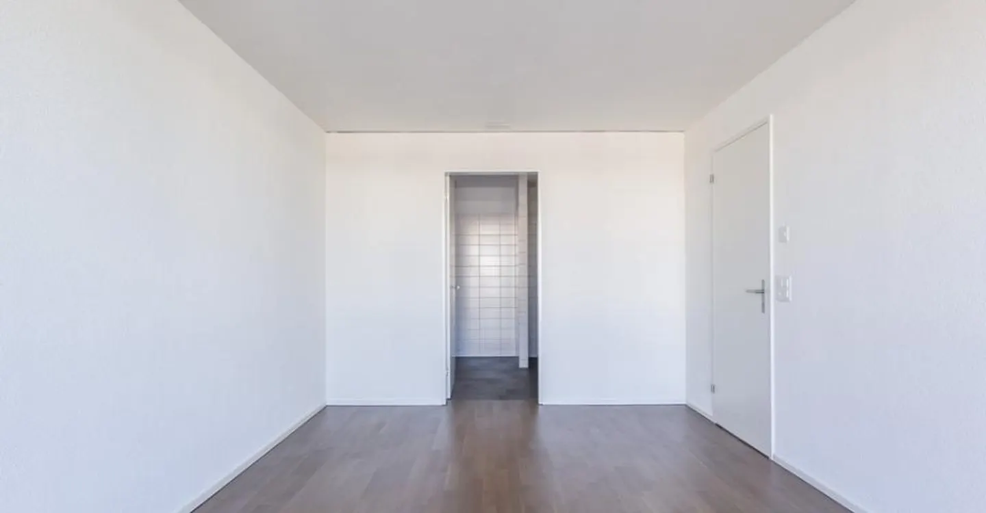Light-flooded 3.5-room apartment for a cozy feeling. - Photo 7 of 7
