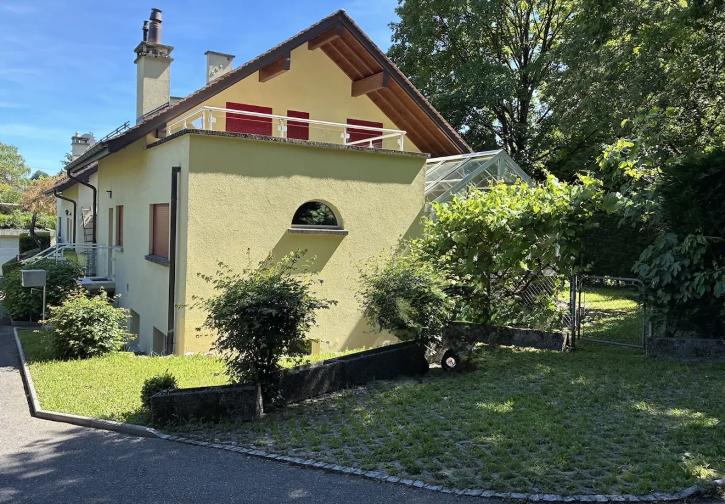 House on the Heights of Chambésy - Photo 1 of 14