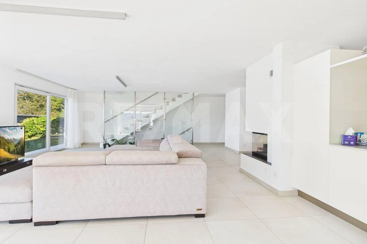 Moderne Einfamilienhaus mit 8 Zimmern in ruhiger Wohnlage - Foto 6 von 13