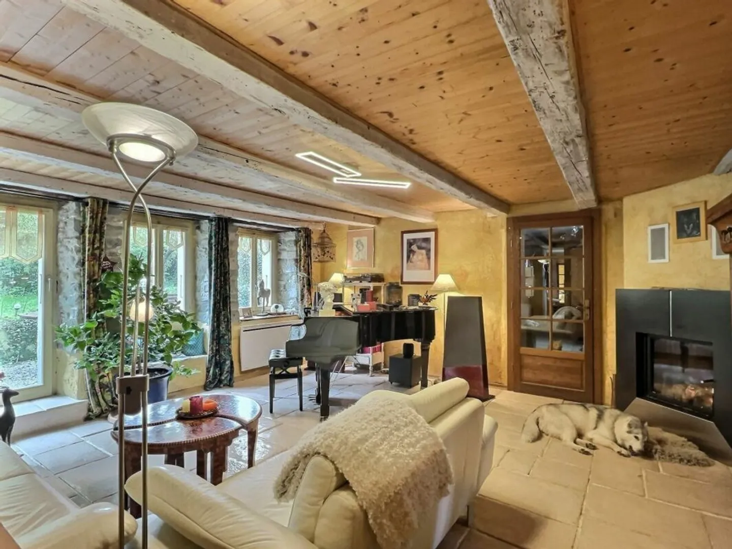 Maison 9 pièces - Photo 2 sur 13