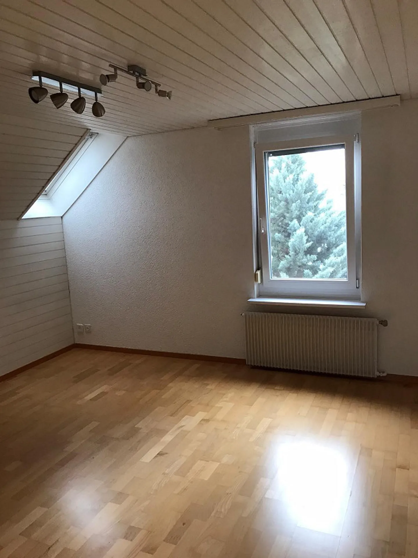 Bel appartement de 3,5 pièces à louer, situé au centre - Photo 8 sur 10