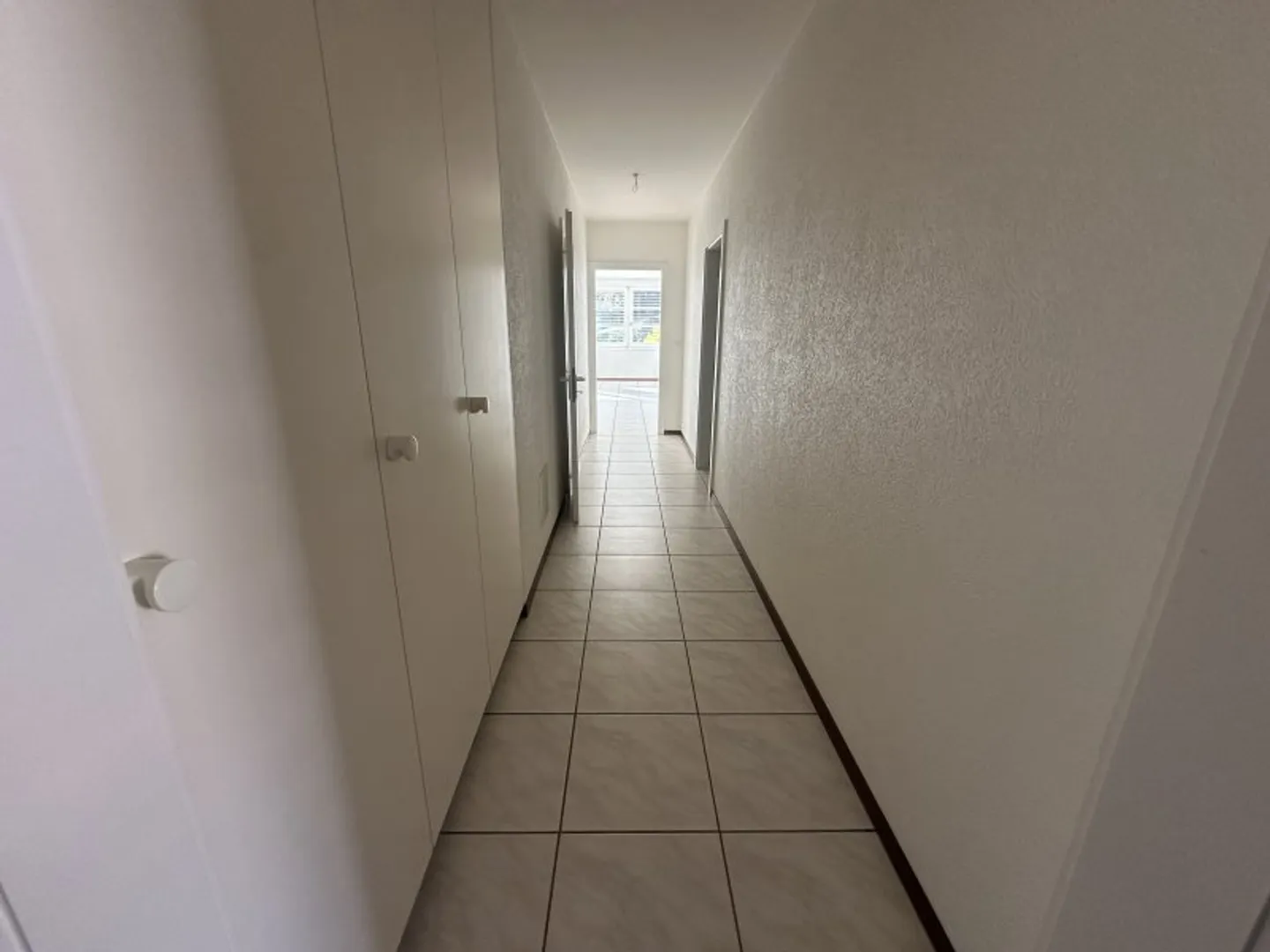 05107 - 4.5 Room Apartment - Rue du Château-Vieux 5 - Monthey - Photo 5 of 8