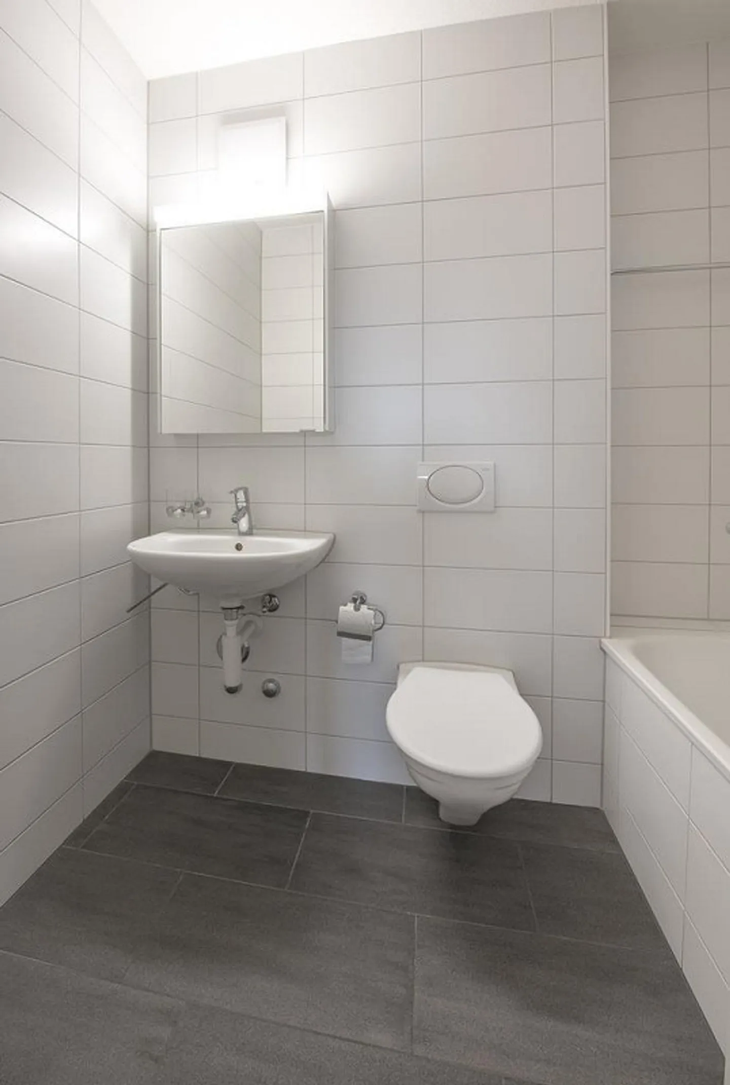 AFFITTARE SENZA CAUZIONE - Vivere in un vivace quartiere cittadino - Foto 3 di 9