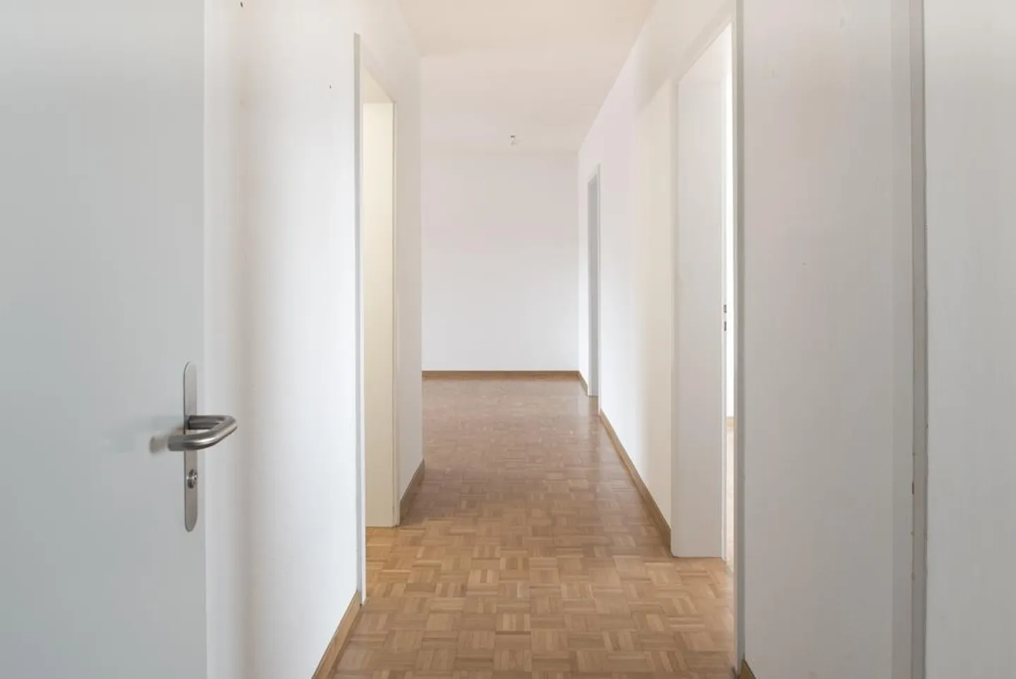 AFFITTARE SENZA CAUZIONE - Vivere in un vivace quartiere cittadino - Foto 4 di 9