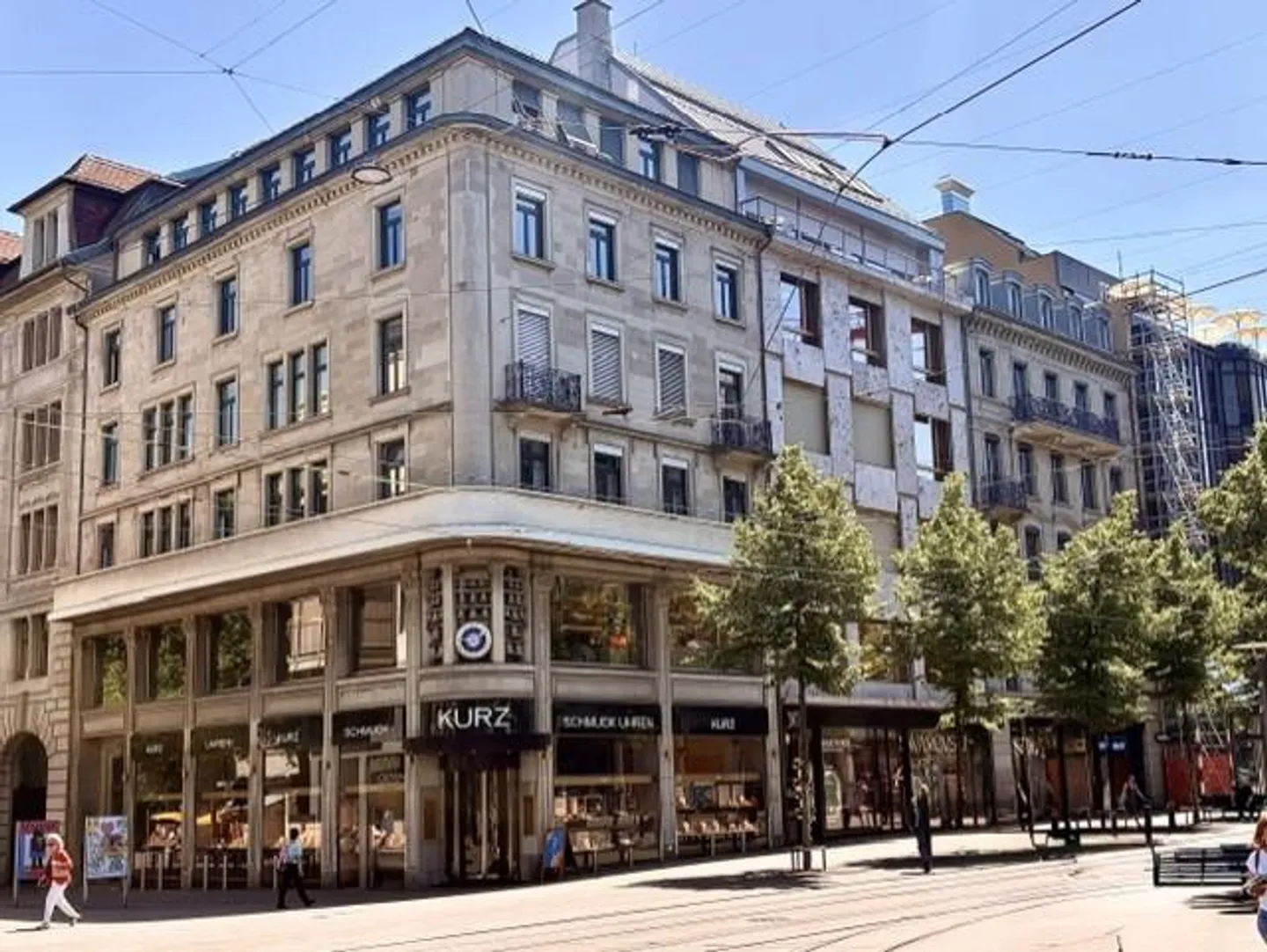 Exclusive Spaces on Bahnhofstrasse Zurich - Photo 1 of 4