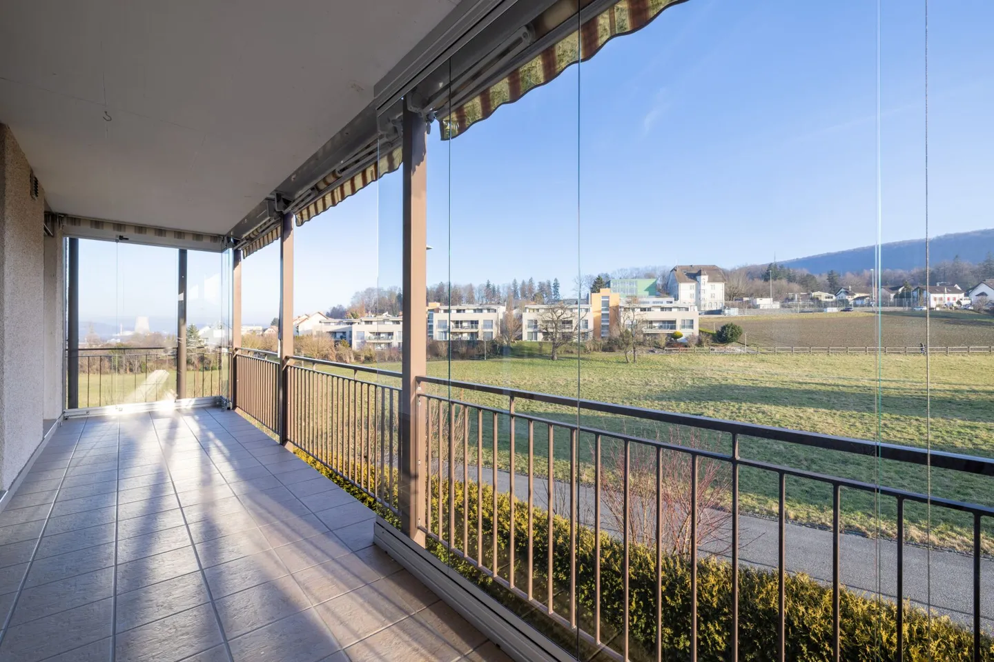 Grande et lumineuse appartement de 4.5 pièces dans un endroit calme à Starrkirch-Wil - Photo 4 sur 13