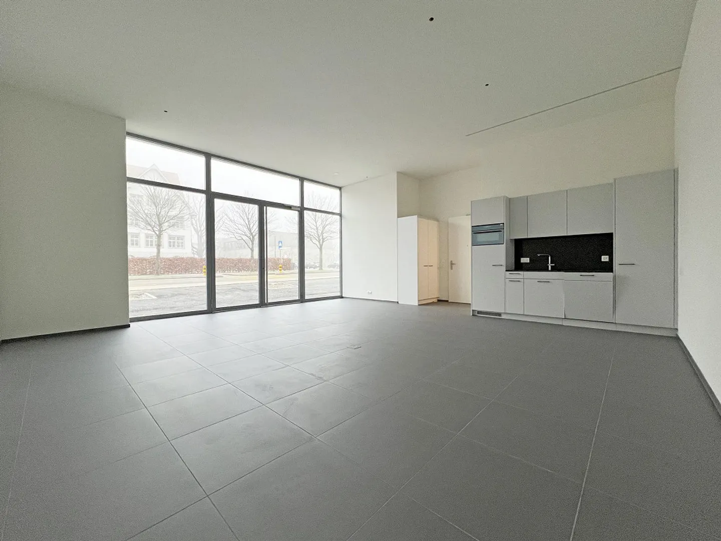 Perfetto come showroom, ufficio o area vendita - Foto 1 di 8