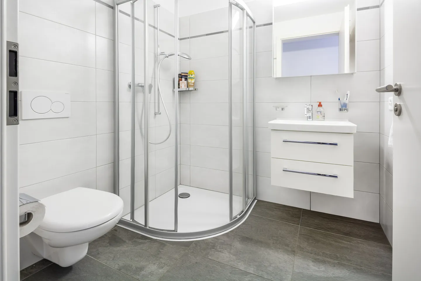 Appartement élégant avec jardin privé - Photo 10 sur 11