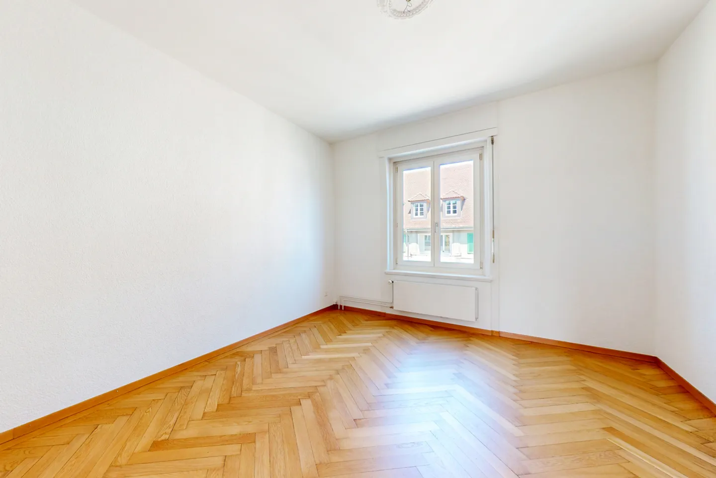 Your new home on Effingerstrasse is waiting for you! - Photo 6 of 9