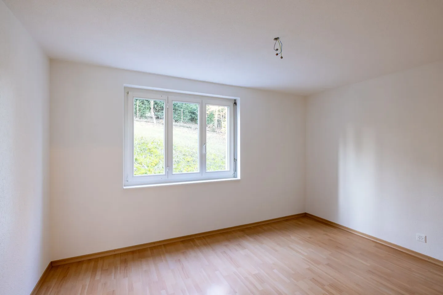 Grande et lumineuse appartement de 4.5 pièces dans un endroit calme à Starrkirch-Wil - Photo 12 sur 13