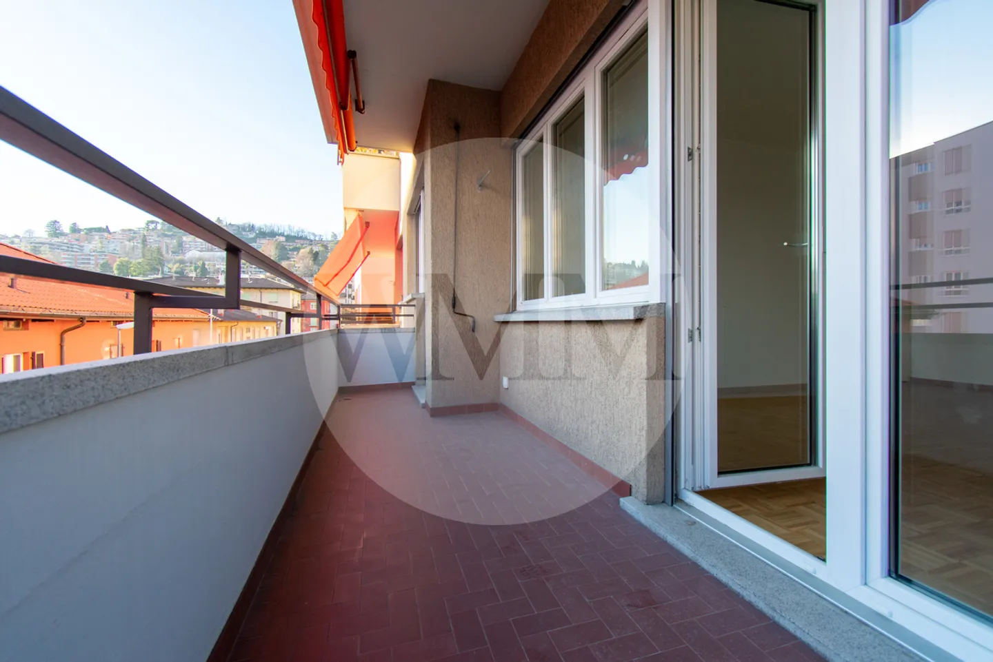 COMFORTABLE AND SPACIOUS 3.5 ROOMS IN A WELL-SERVED AREA - Photo 5 of 6