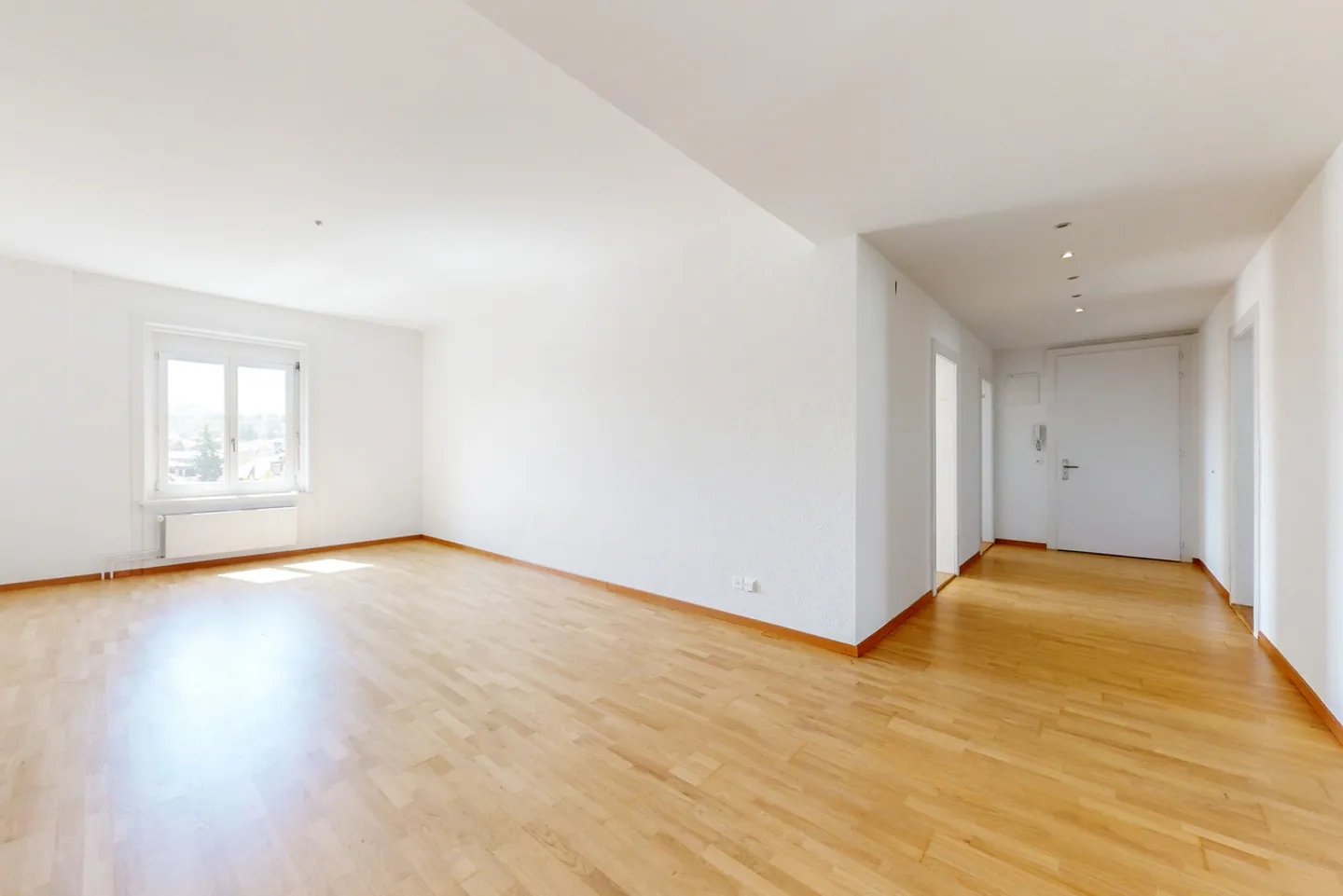 Your new home on Effingerstrasse is waiting for you! - Photo 2 of 9