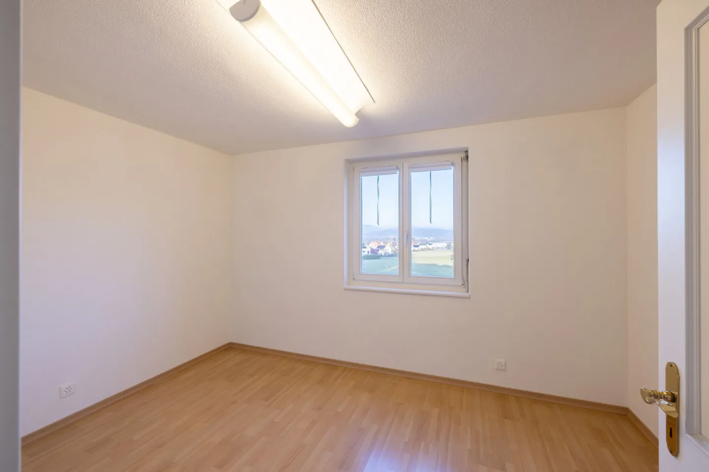 Grande et lumineuse appartement de 4.5 pièces dans un endroit calme à Starrkirch-Wil - Photo 13 sur 13