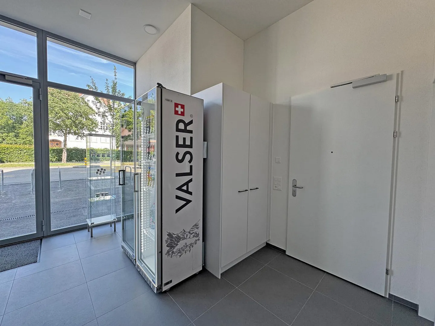 Perfetto come showroom, ufficio o area vendita - Foto 4 di 8