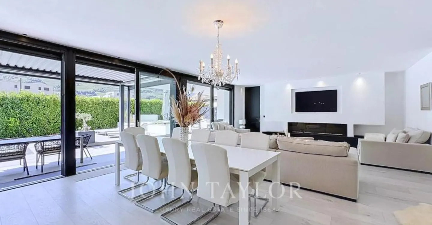 Villa contemporaine avec piscine - Photo 2 sur 9