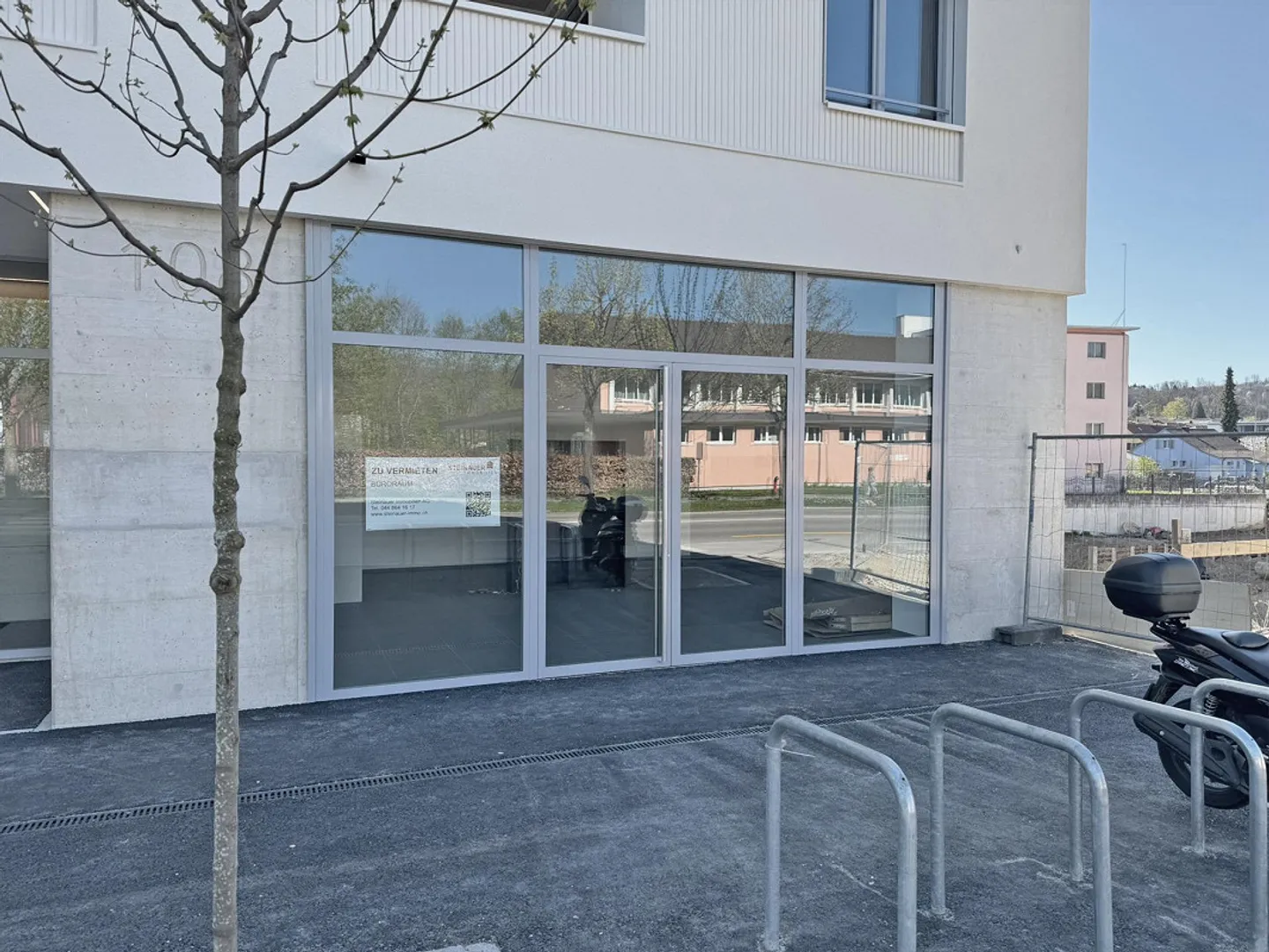 Perfetto come showroom, ufficio o area vendita - Foto 7 di 8