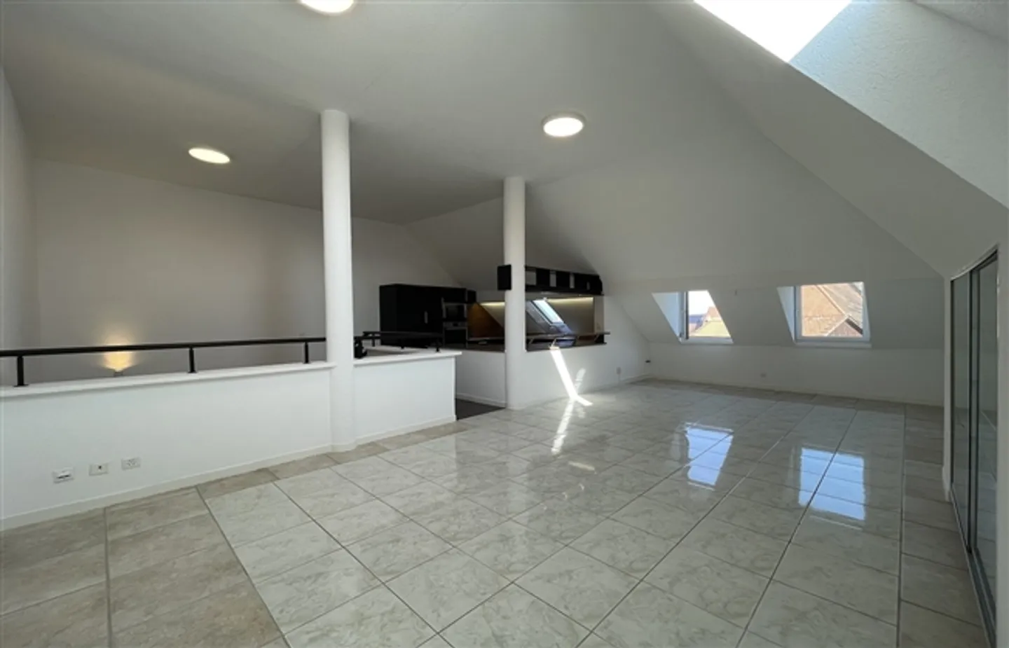 «3.5 Zimmer Triplex-Wohnung im Erdgeschoss mit Garage inklusive» - Foto 5 von 10