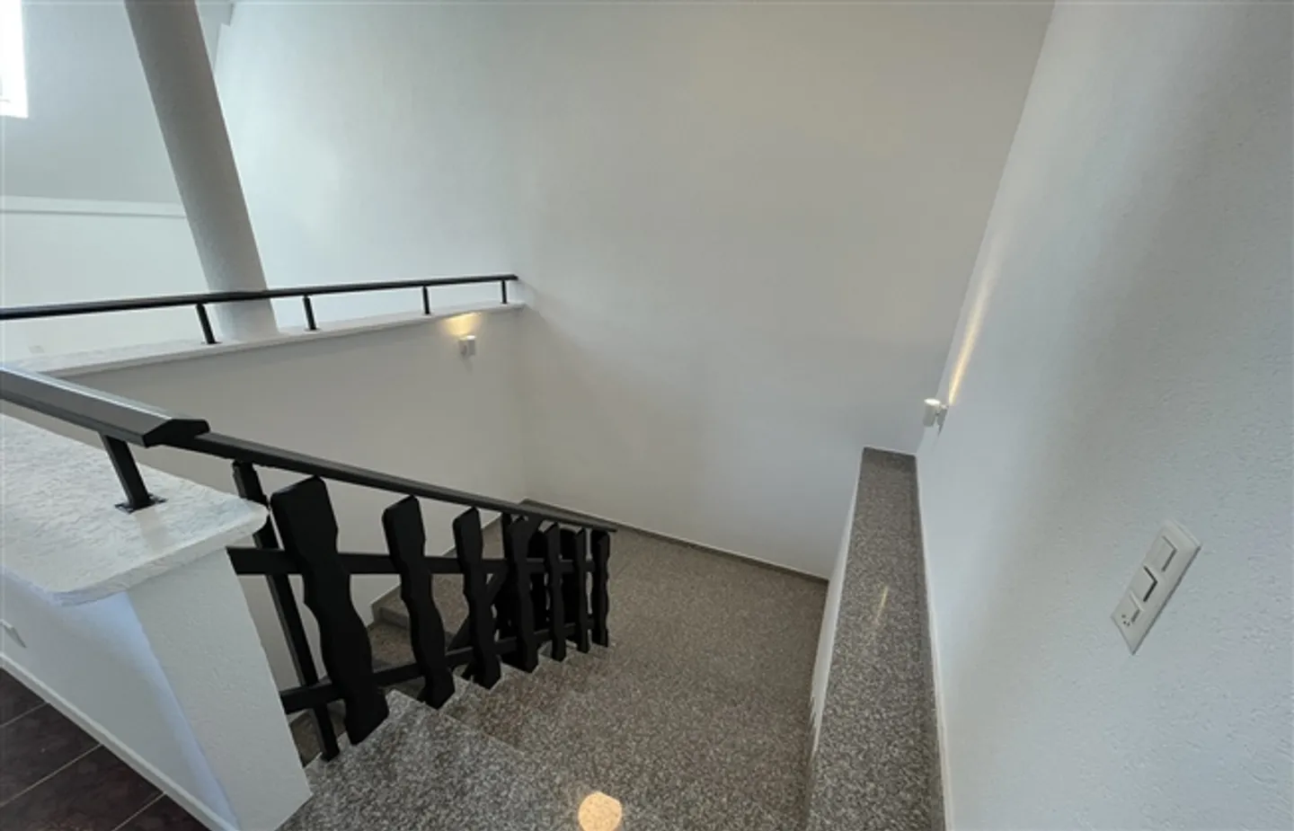 «3.5 Zimmer Triplex-Wohnung im Erdgeschoss mit Garage inklusive» - Foto 6 von 10