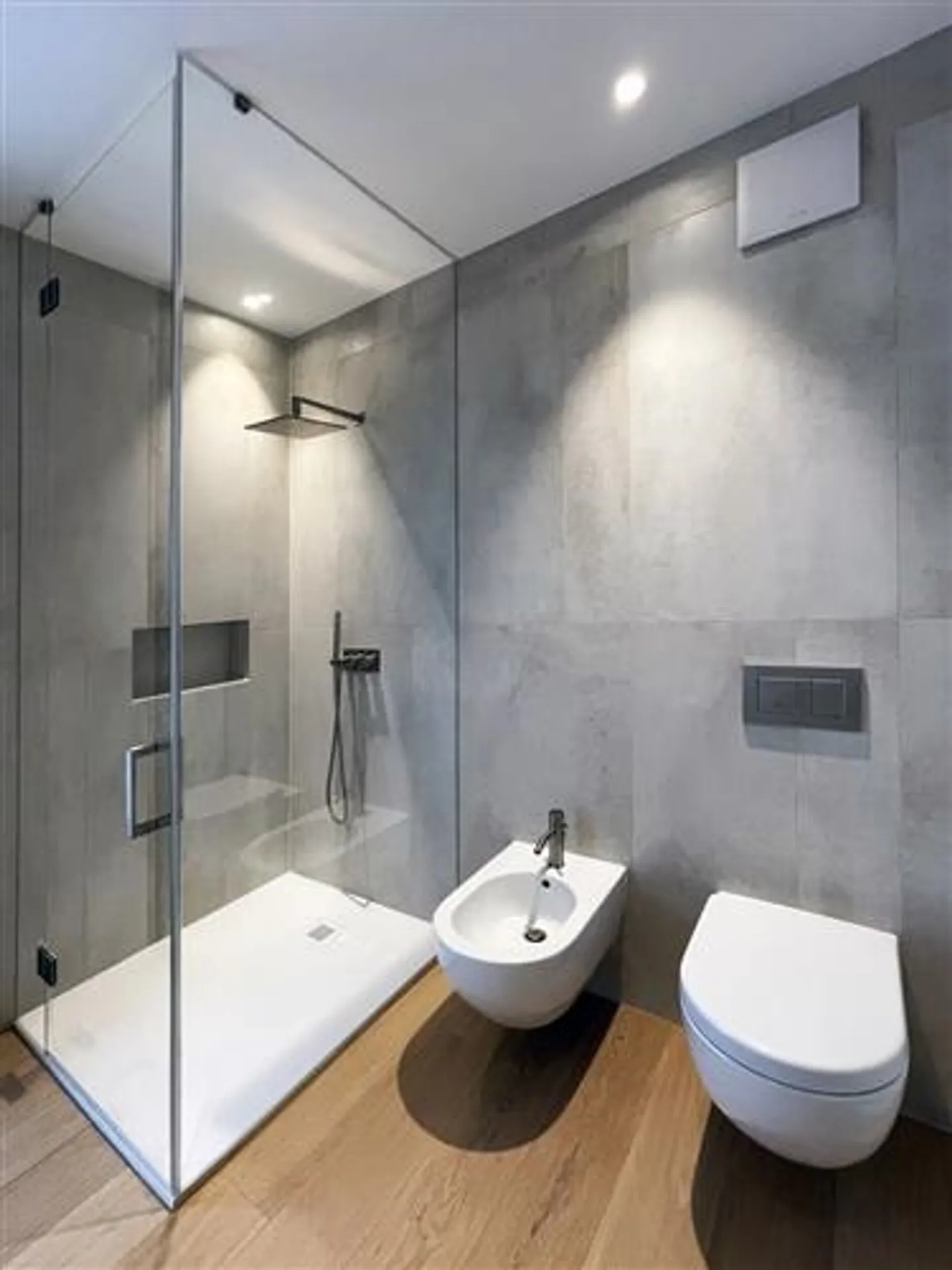 Luxury Apartment with Private Garden - Photo 1 of 1