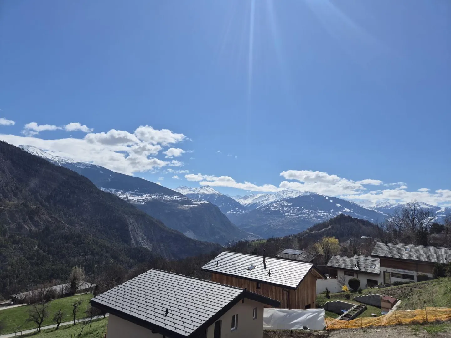 Wunderschöne Penthousewohnung mit 4,5 Zimmern - Foto 4 von 10