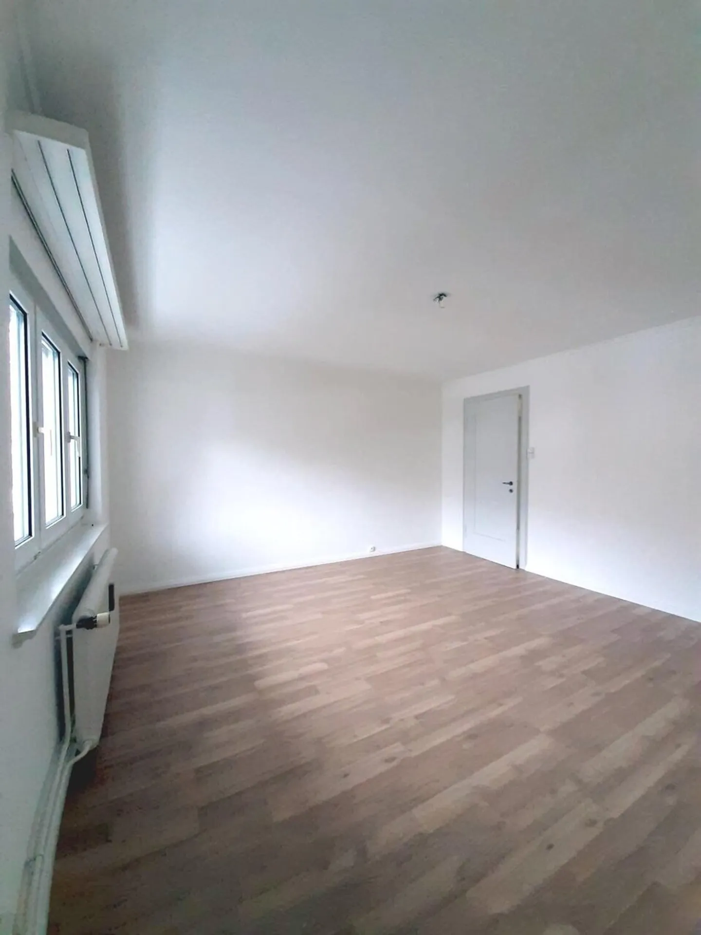 Charmante 2.5-Zimmer Wohnung - Foto 2 von 7