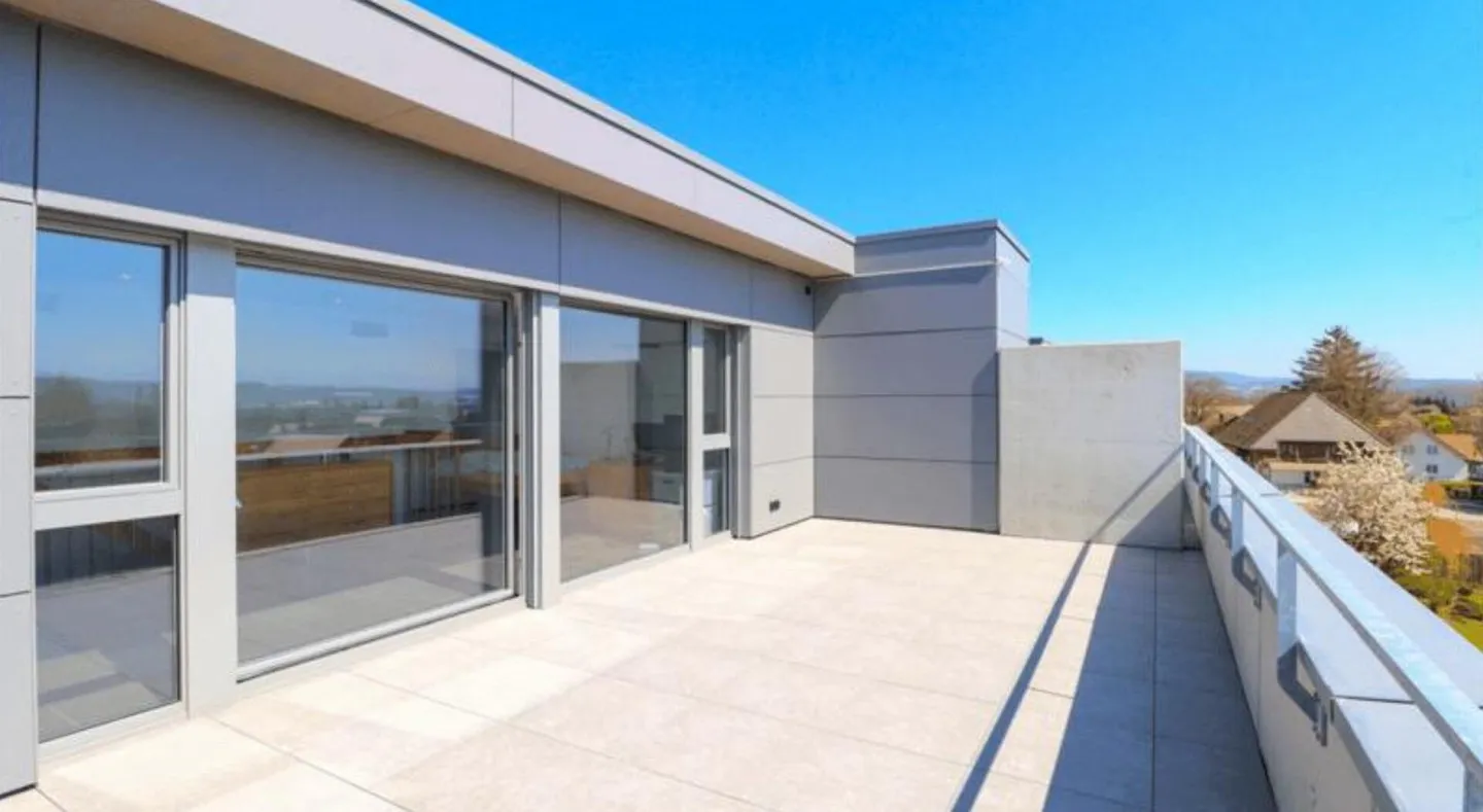 Casa a schiera moderna con vista sulle Alpi - Foto 2 di 24