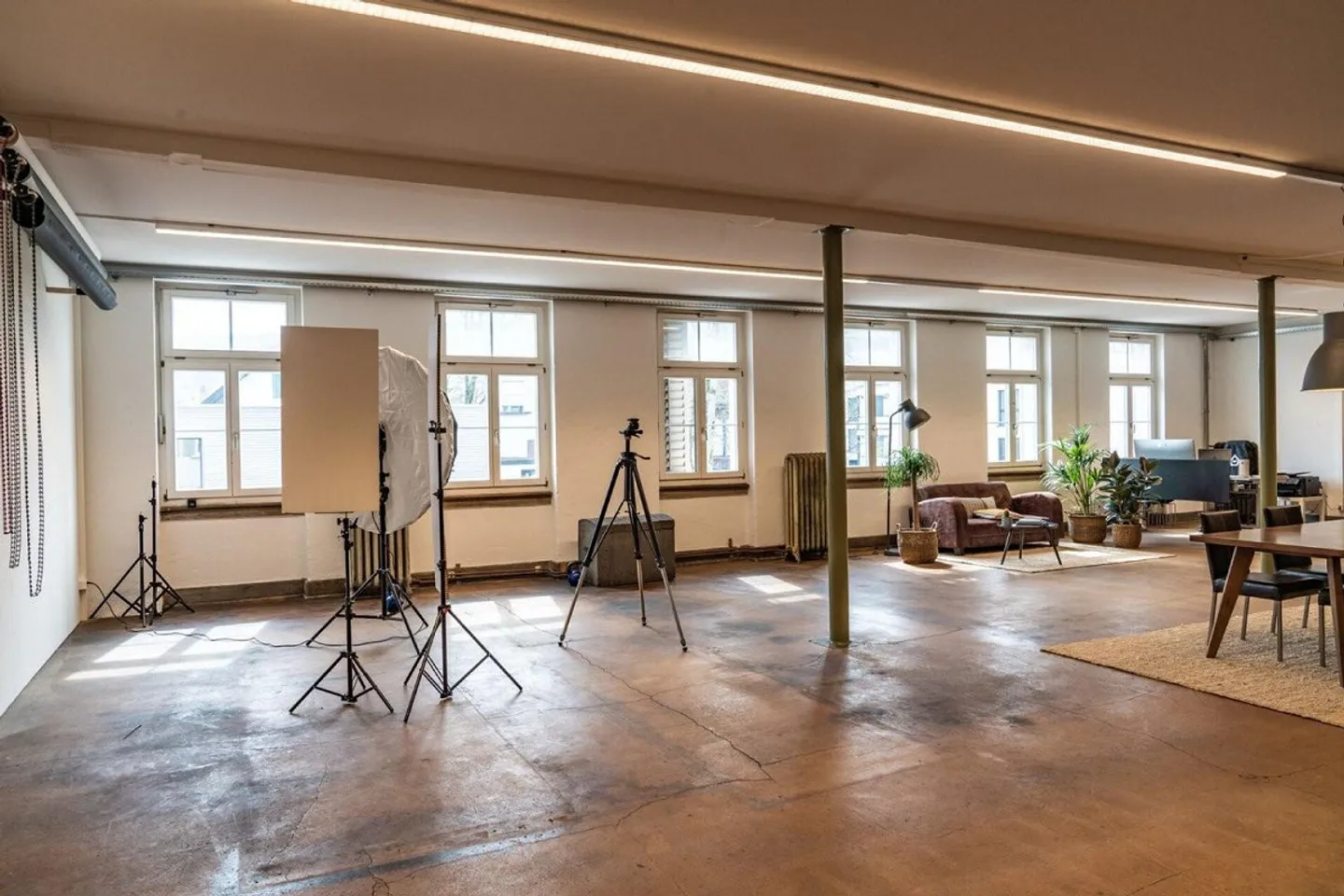 Spazio commerciale di 163 m² con montacarichi - Foto 1 di 7