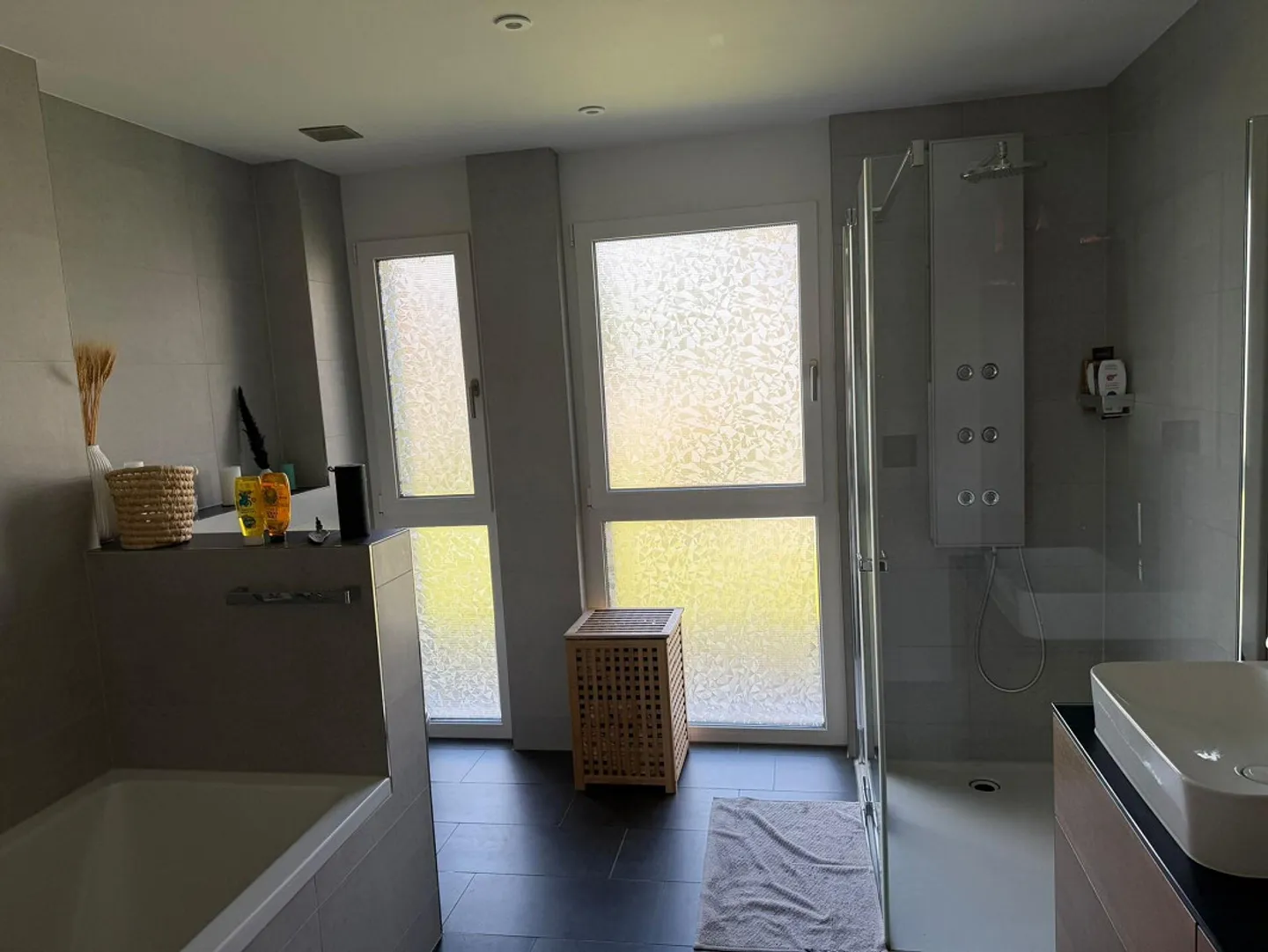 Casa a schiera moderna con vista sulle Alpi - Foto 19 di 24
