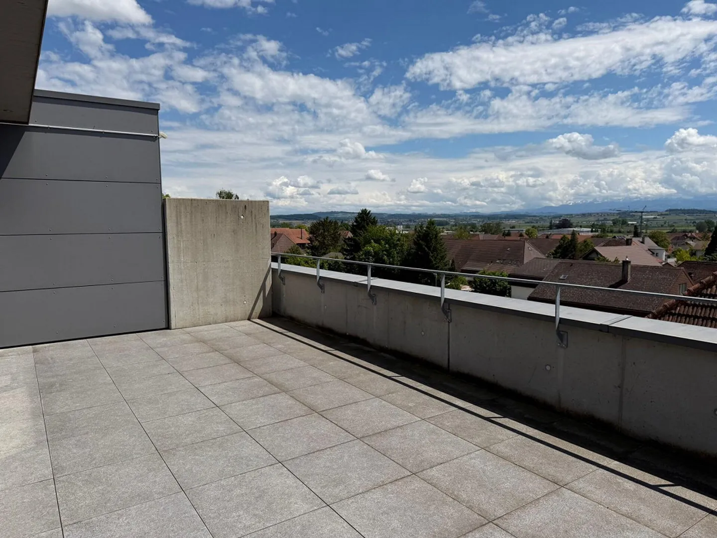 Casa a schiera moderna con vista sulle Alpi - Foto 22 di 24