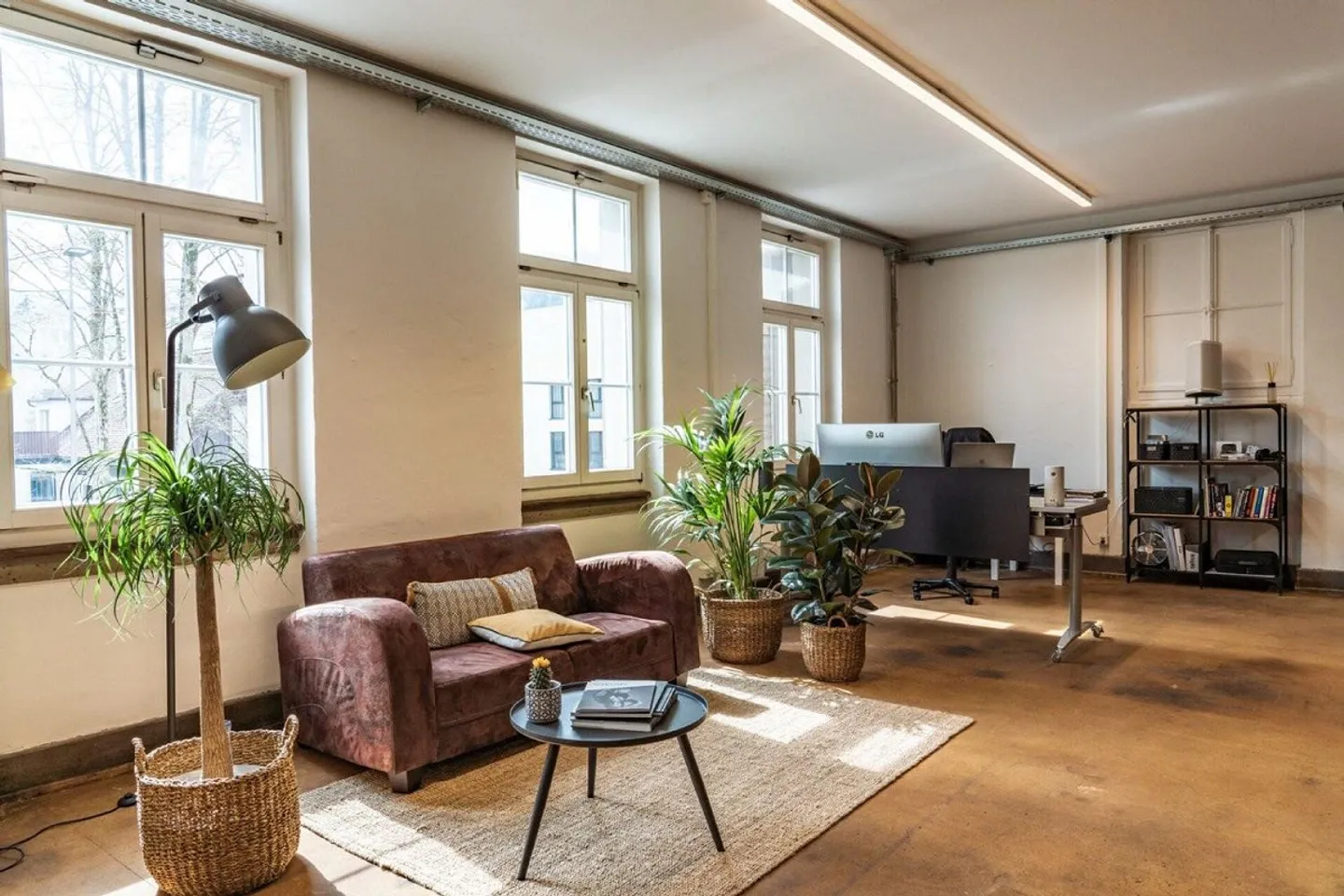Spazio commerciale di 163 m² con montacarichi - Foto 3 di 7