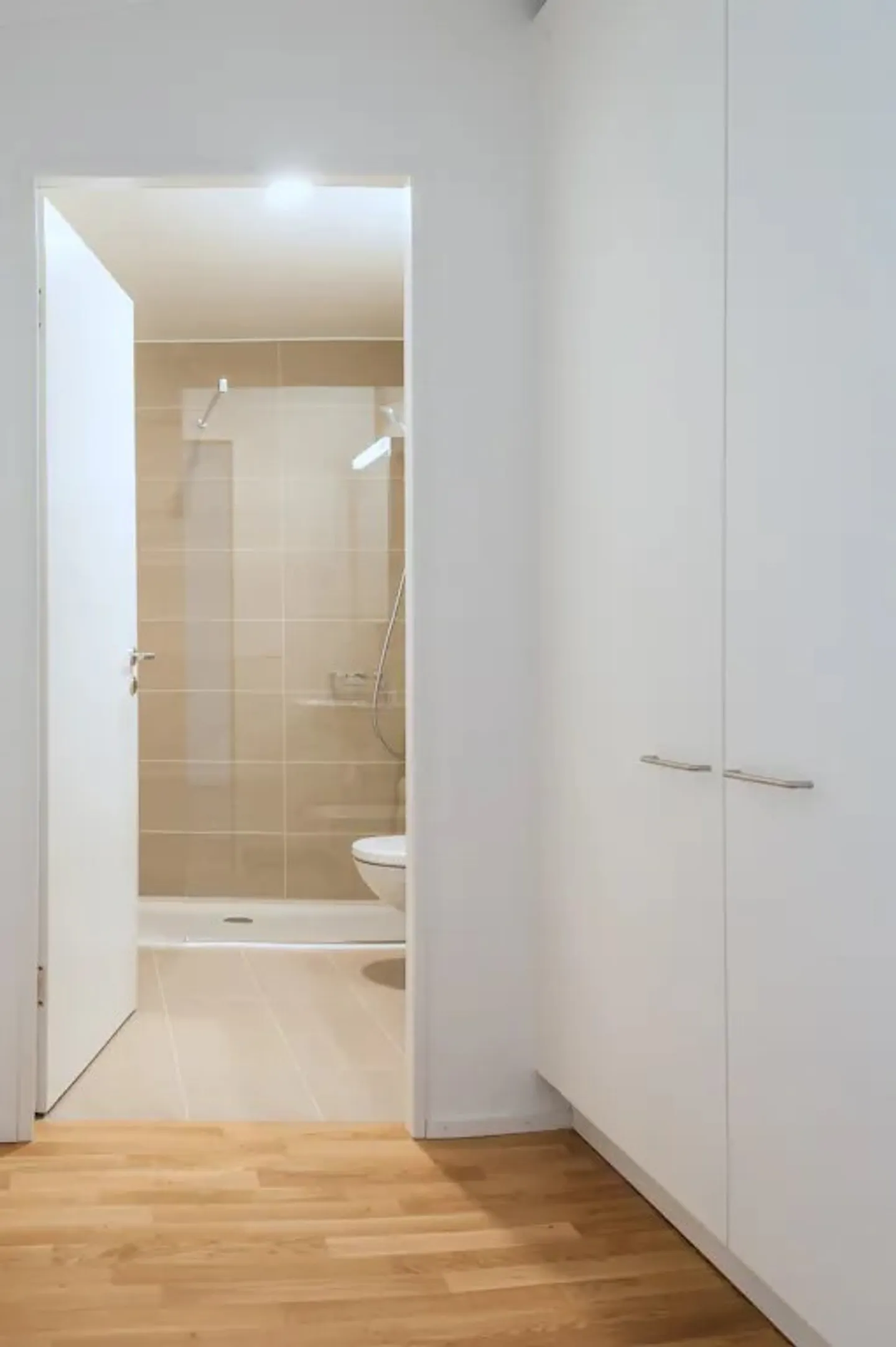 Apartment for rent - Photo 4 of 10